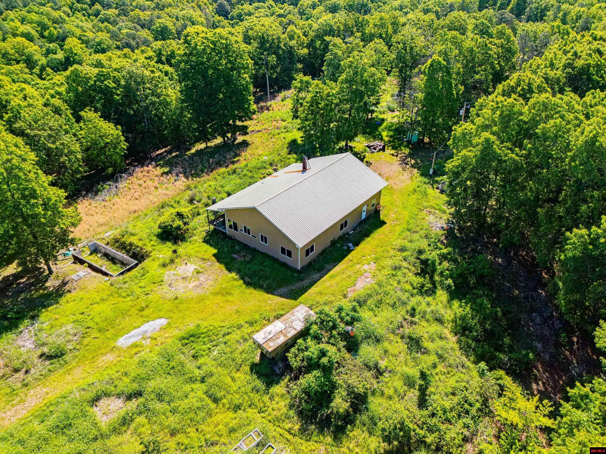 251 COLD MOUNTAIN TERRACE Yellville, AR 72687
