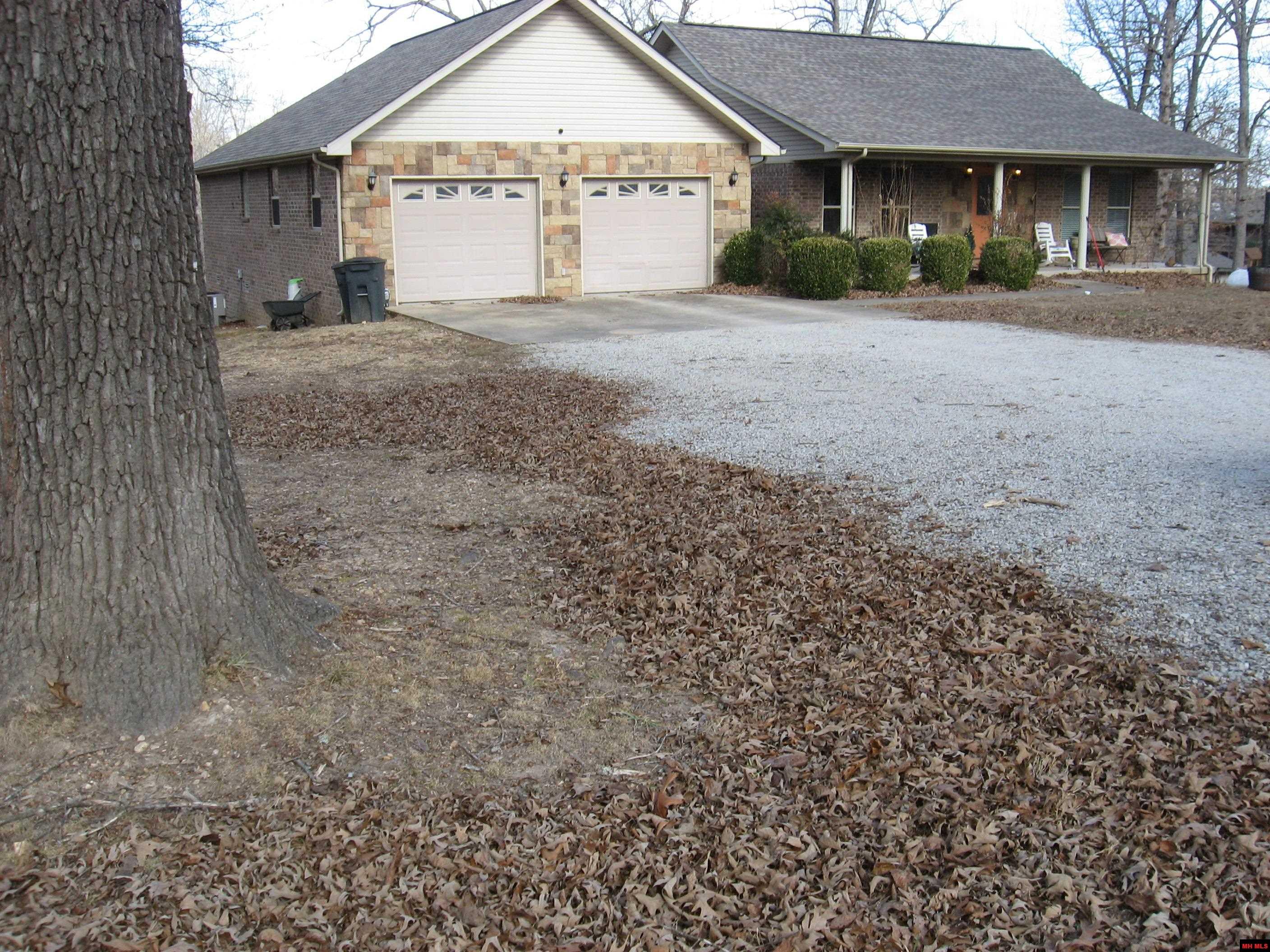 002-11058-005 Shoshoni Trail