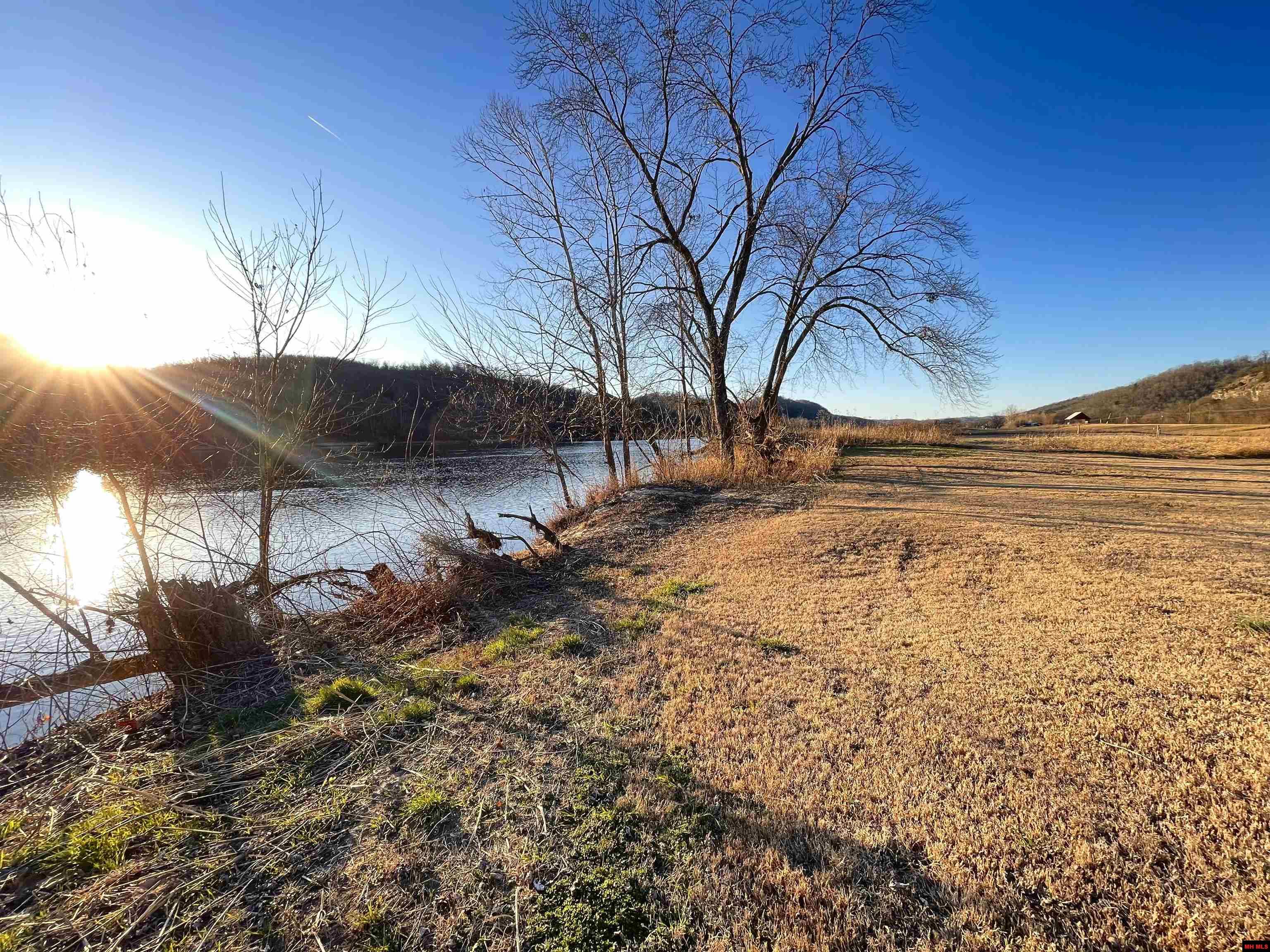 451 White River Landing