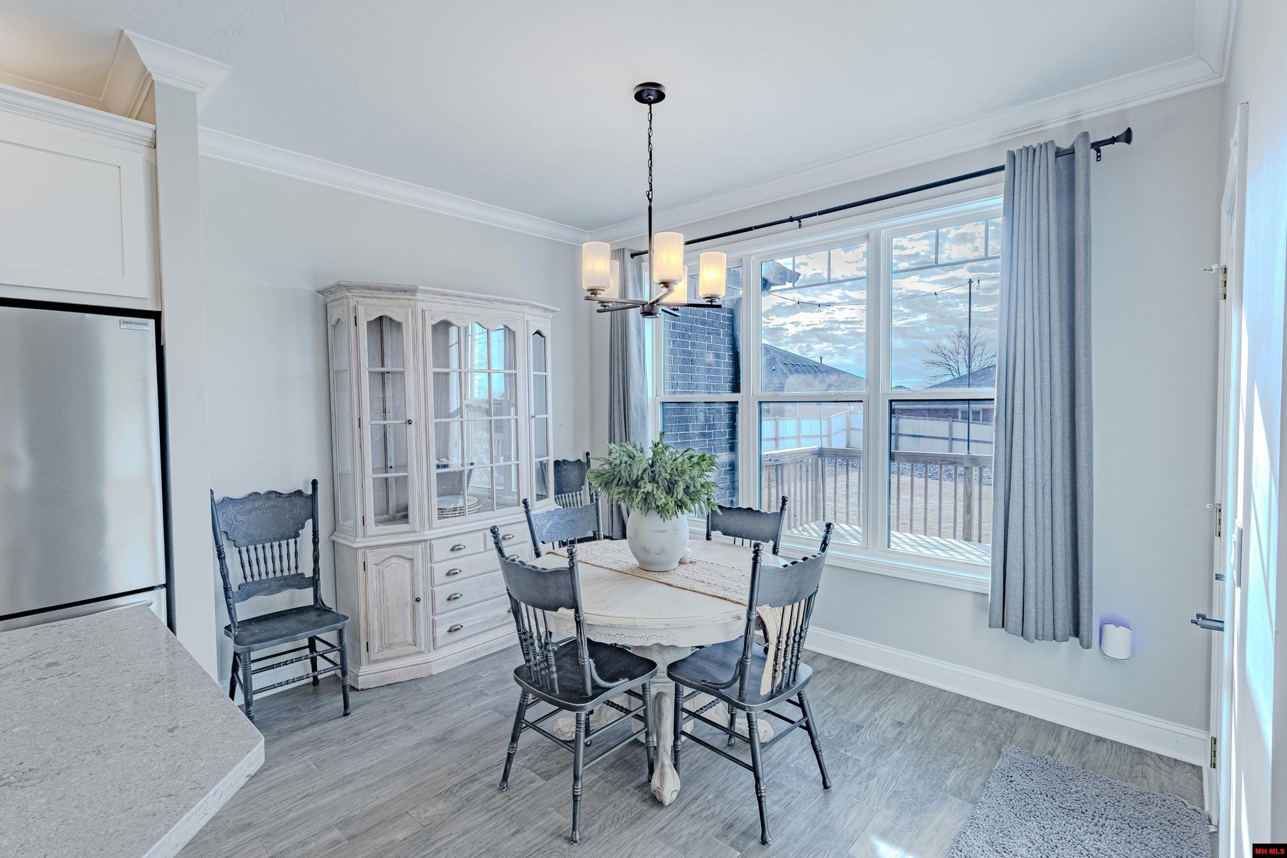 1216 Chestnut Hills Drive