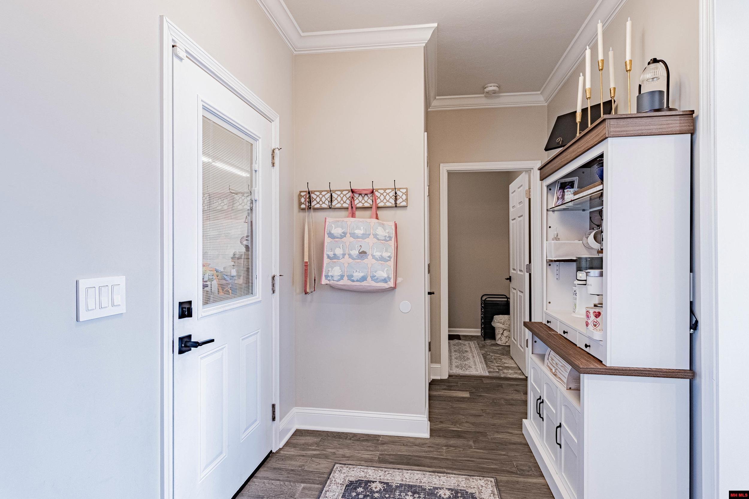 1216 Chestnut Hills Drive