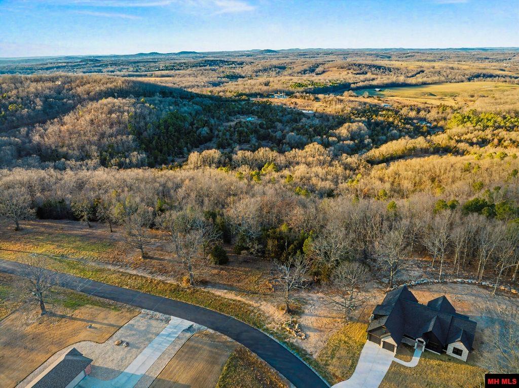 010-11219-014 Denmark Circle