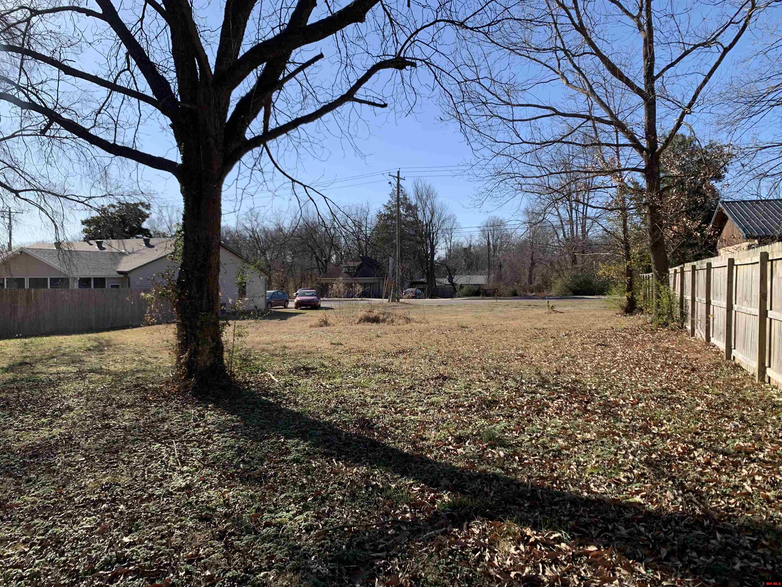 1039 S College Street