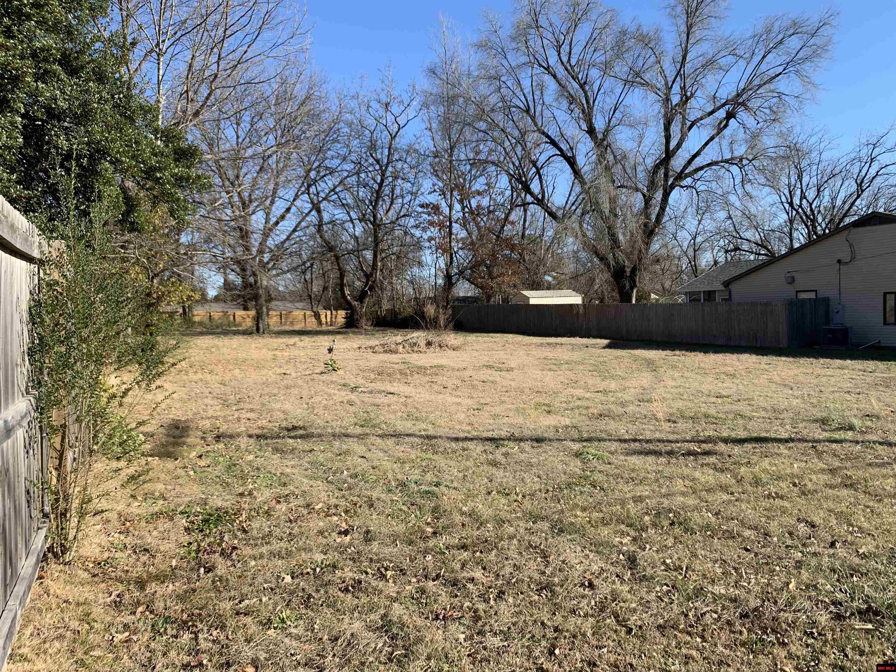 1039 S College Street