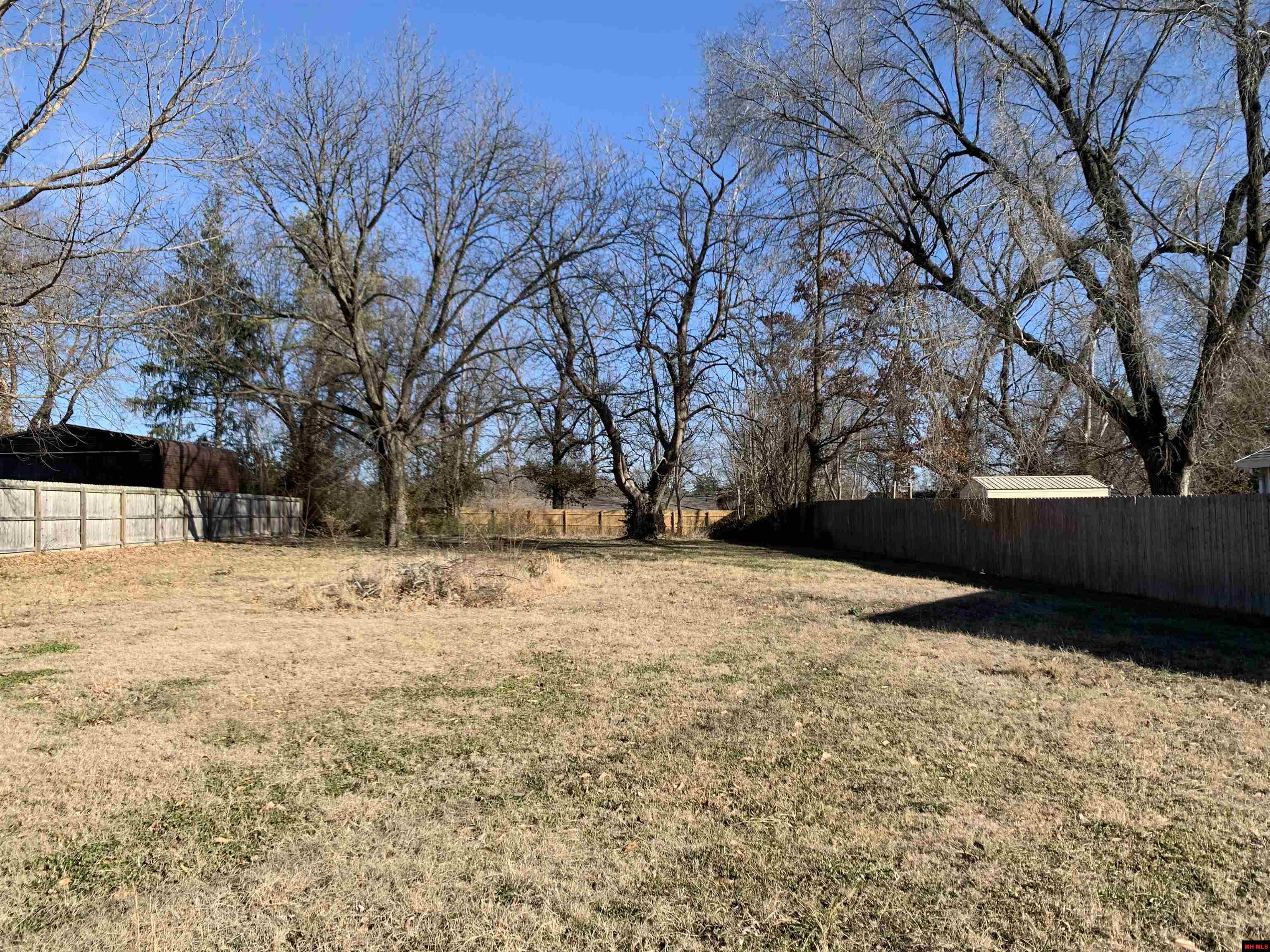 1039 S College Street