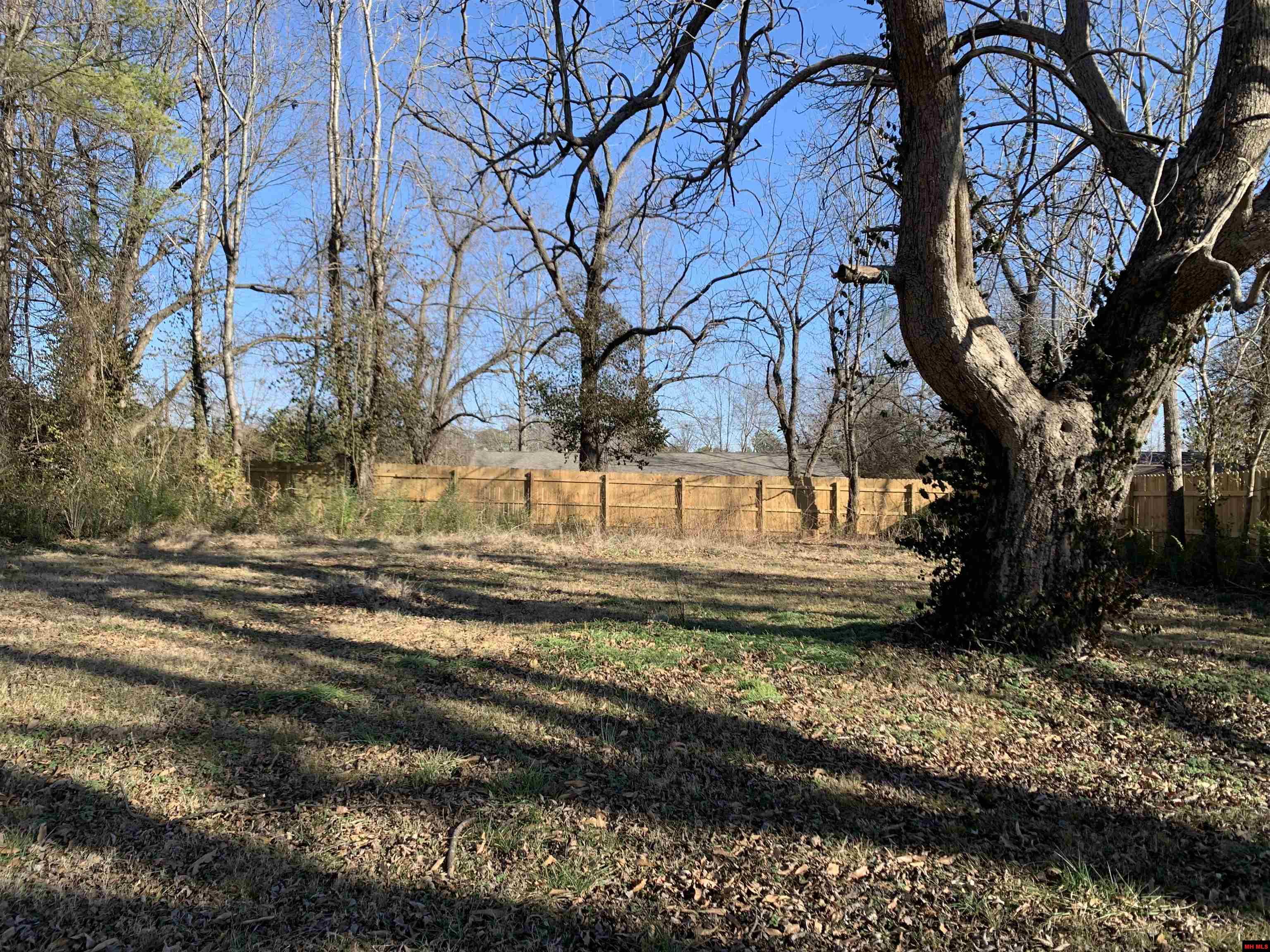 1039 S College Street