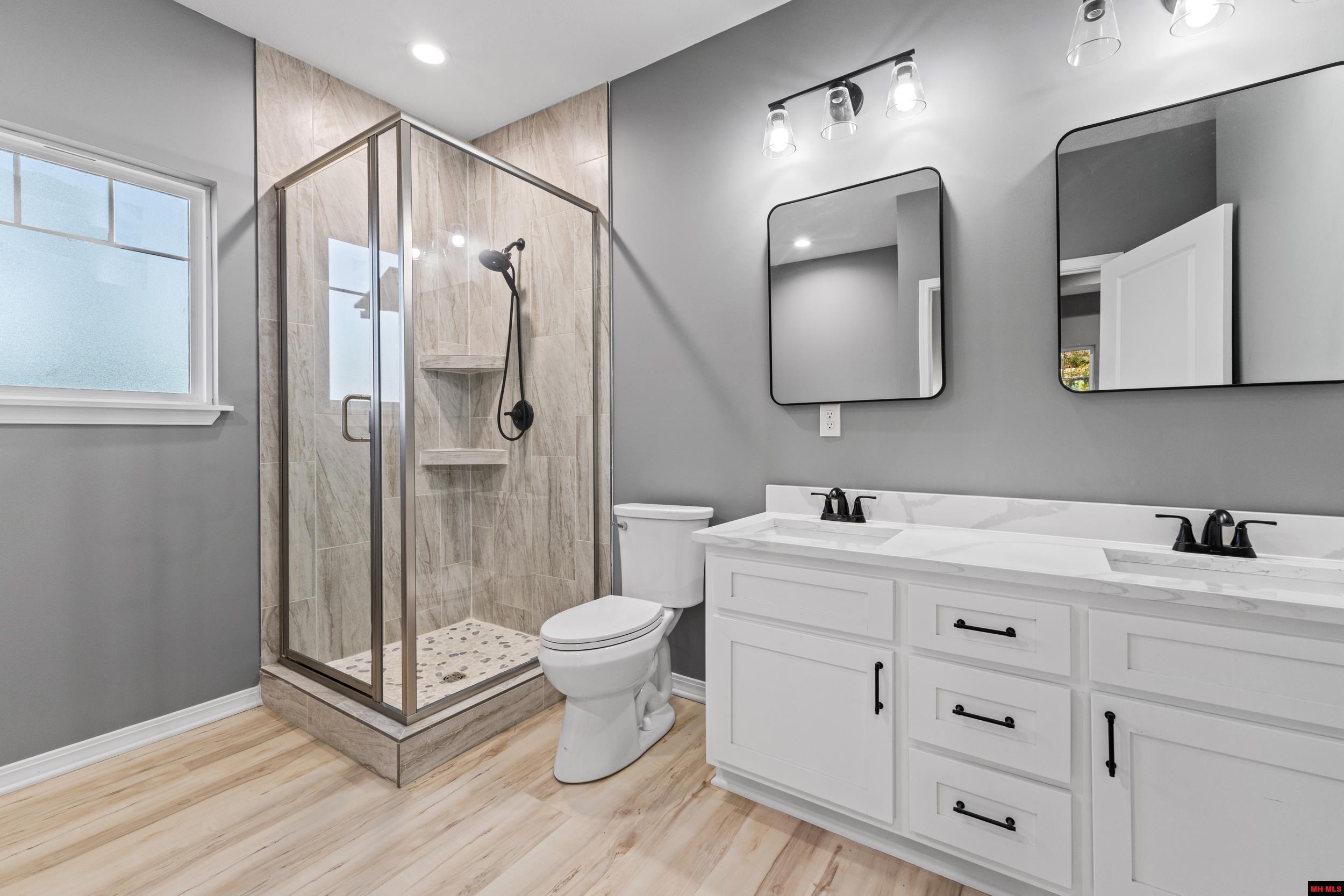 1368 Hampshire Circle