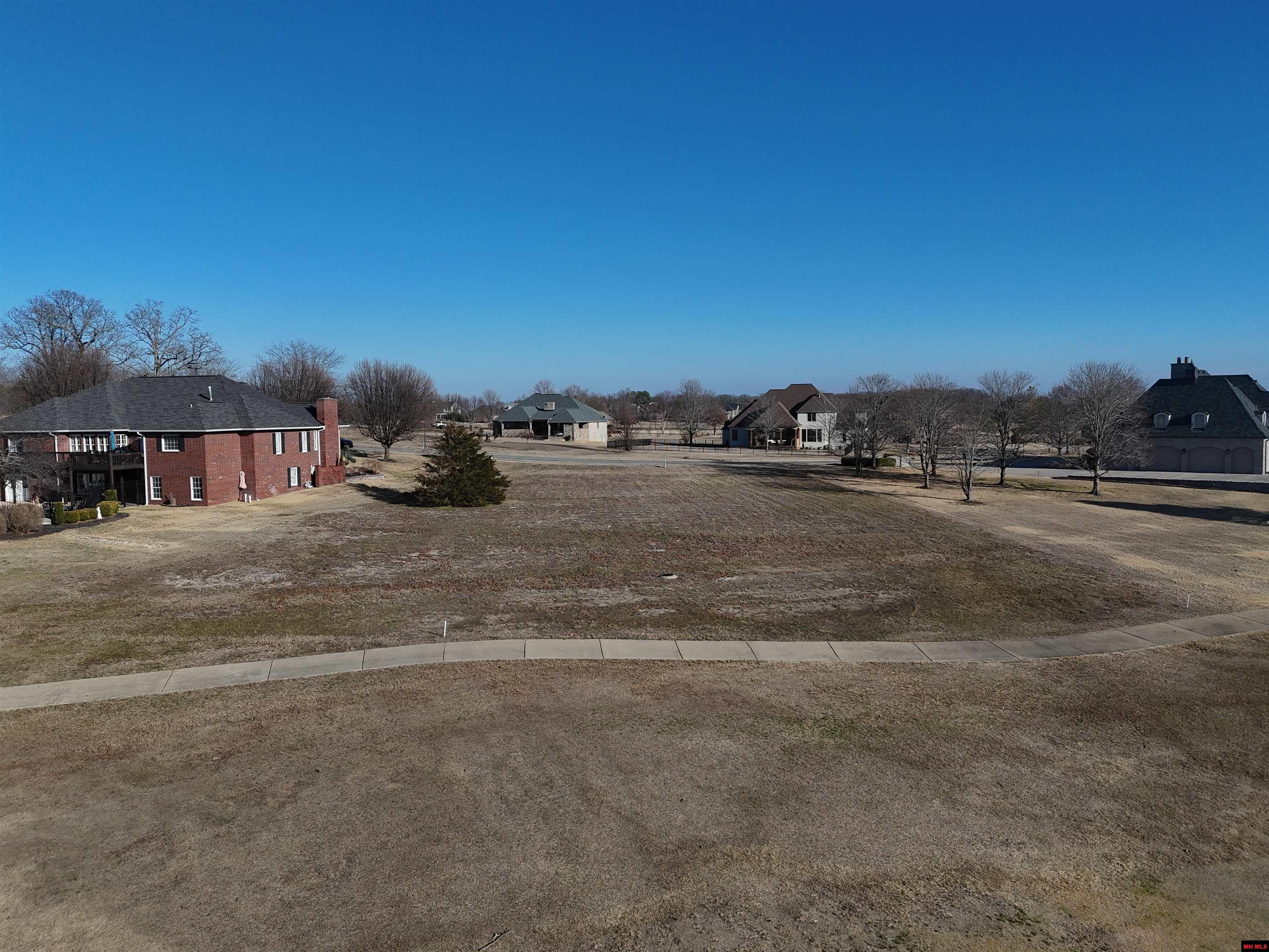 007-03285-067 Spy Glass Circle