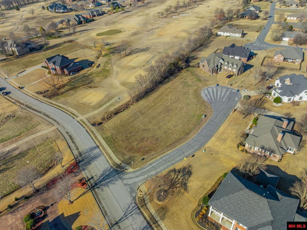 007-03285-086 St Andrews Court