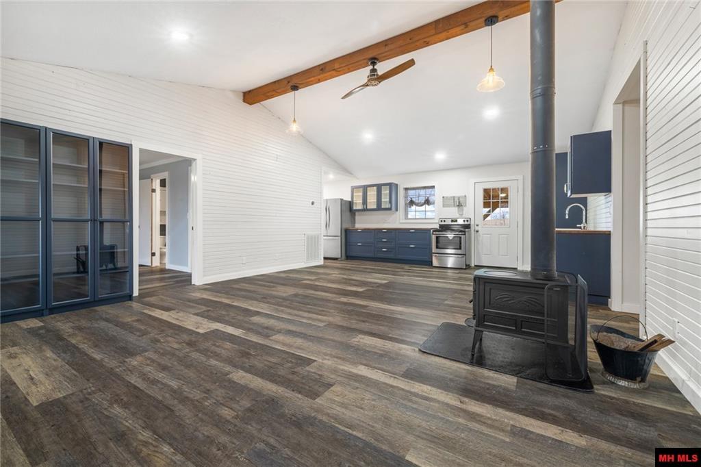 7590 Orchard Point Road