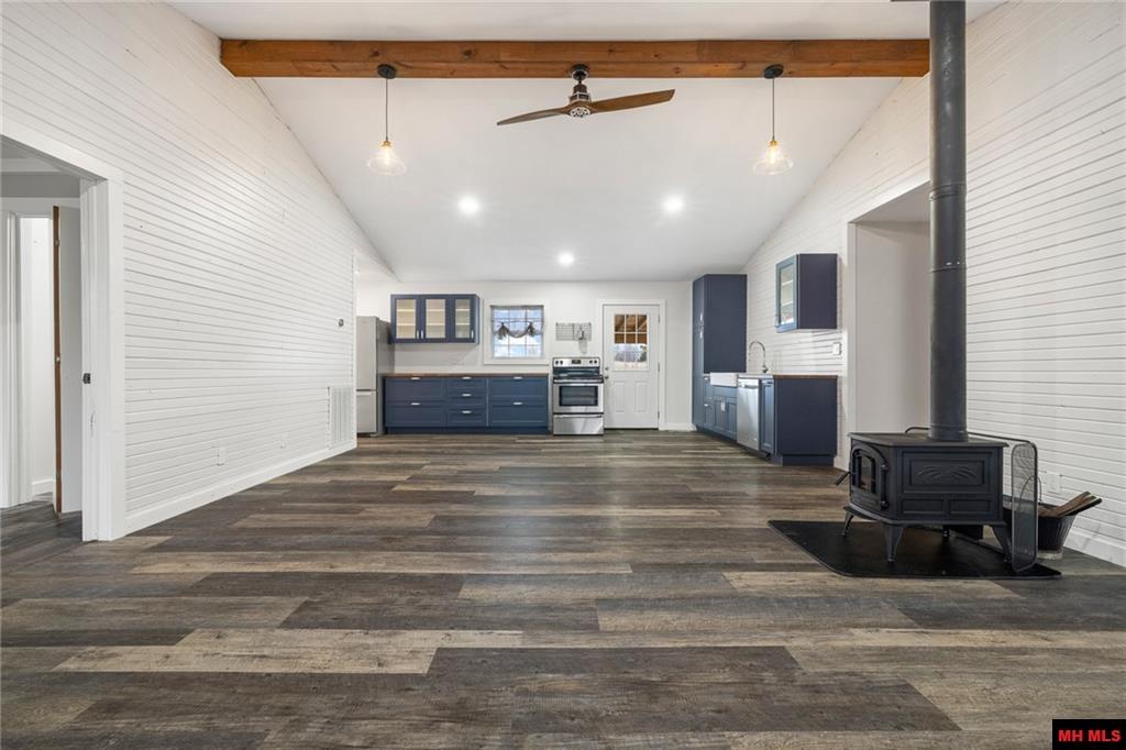 7590 Orchard Point Road