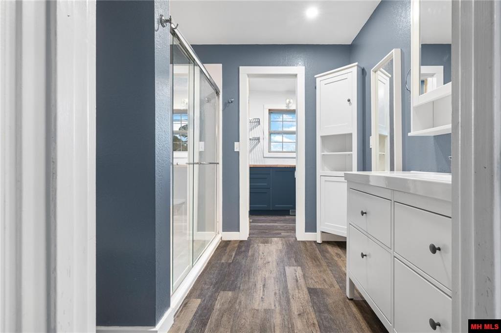 7590 Orchard Point Road