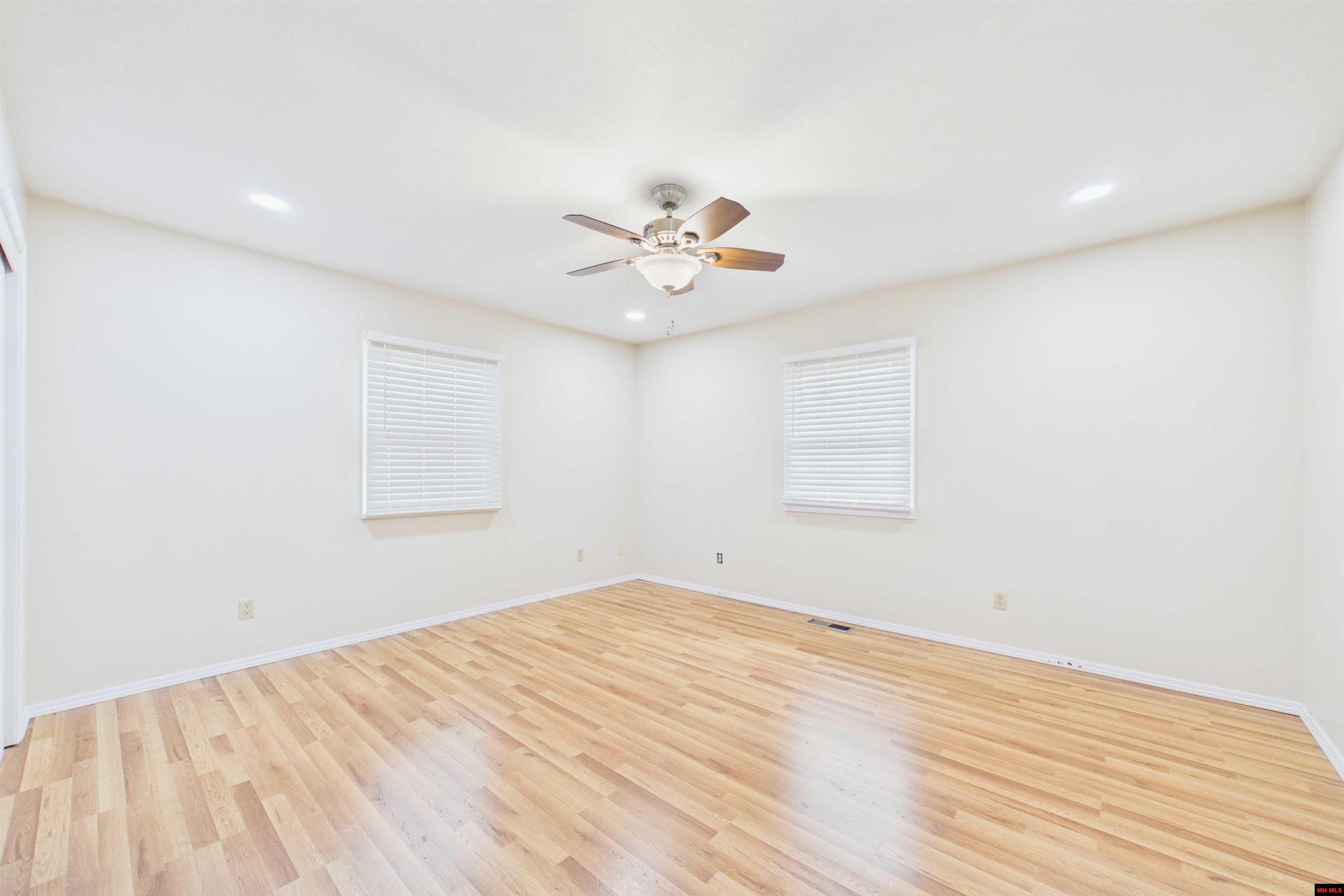 334 FOREST HILLS DRIVE Mountain Home, AR 72653