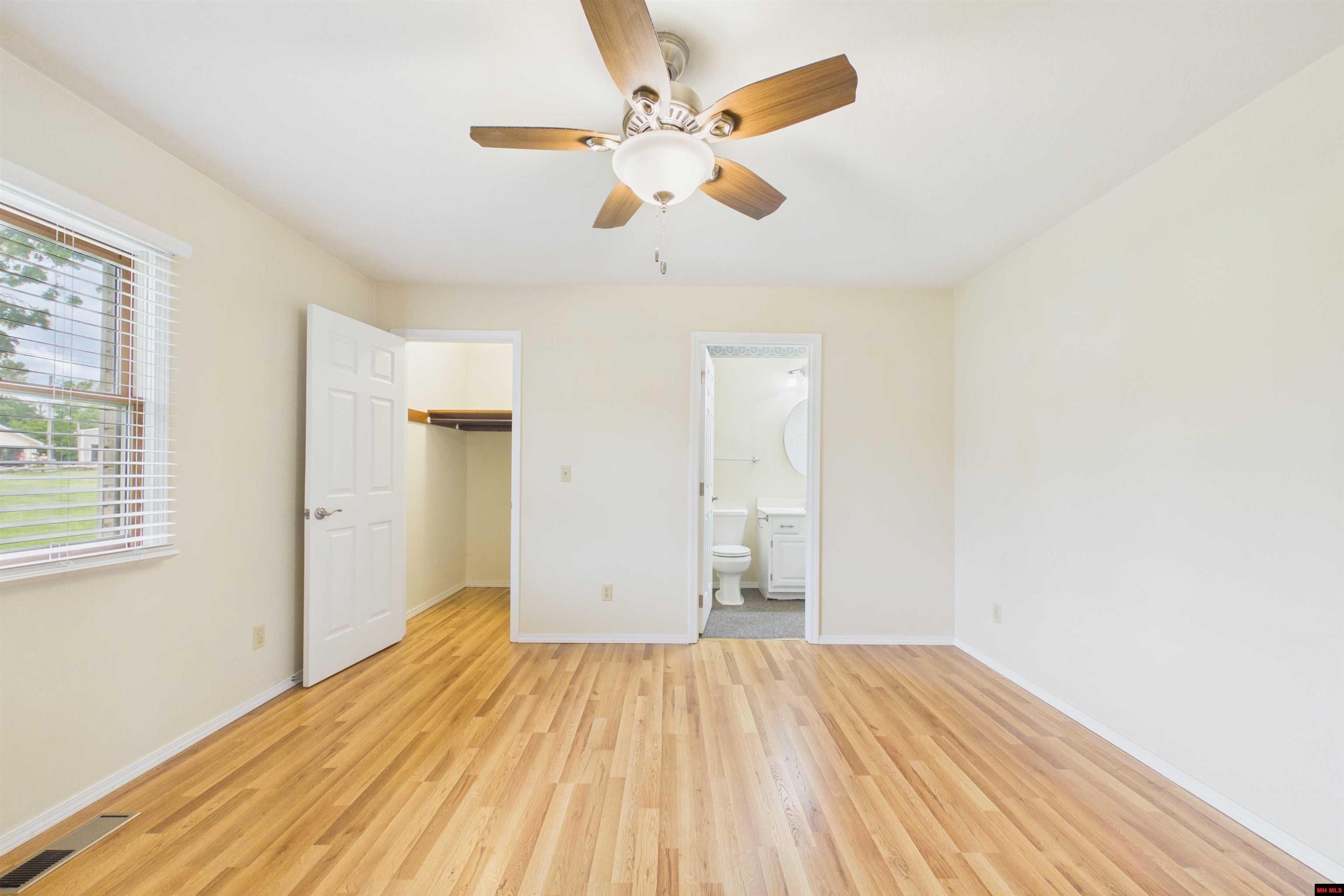 334 FOREST HILLS DRIVE Mountain Home, AR 72653