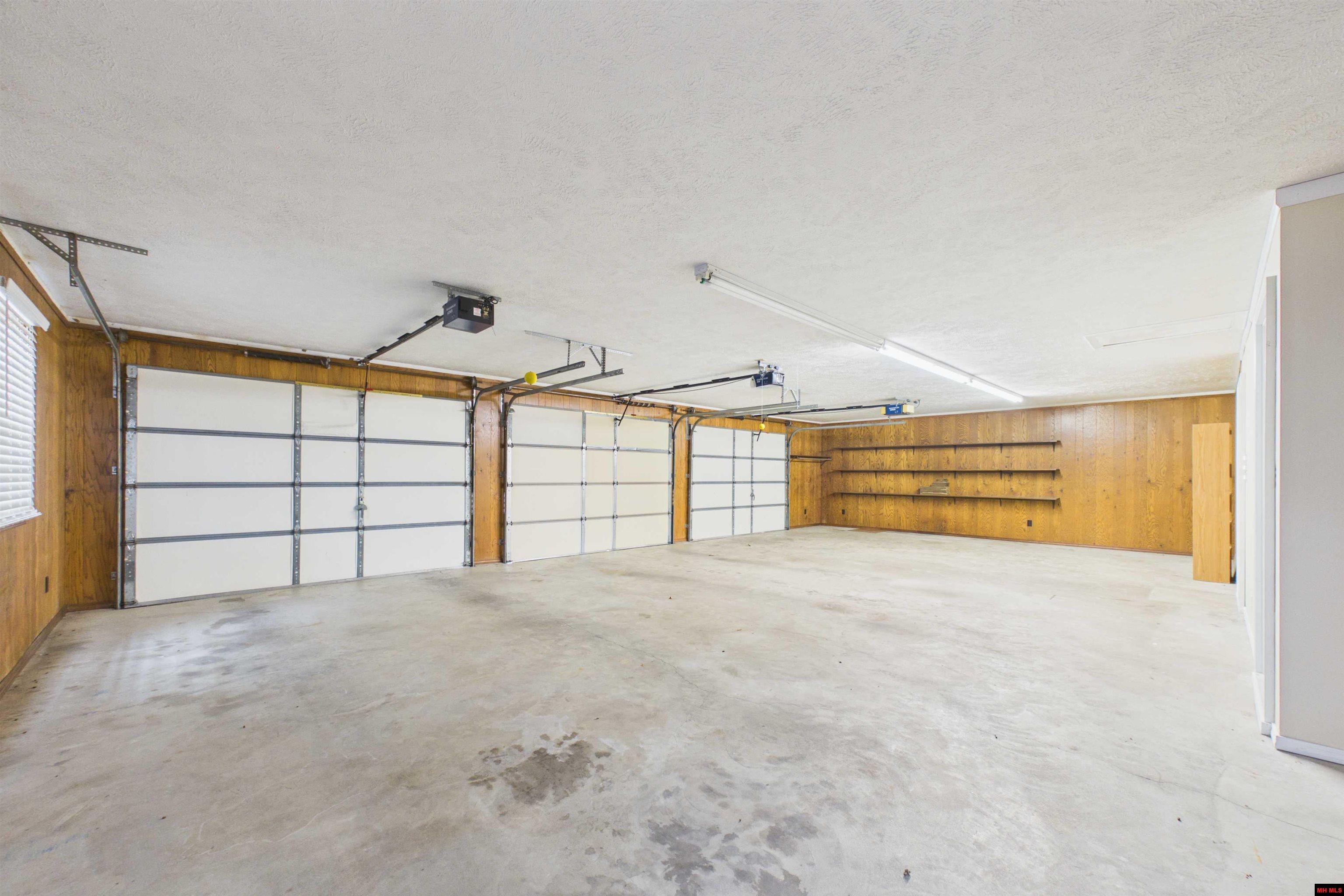 334 FOREST HILLS DRIVE Mountain Home, AR 72653