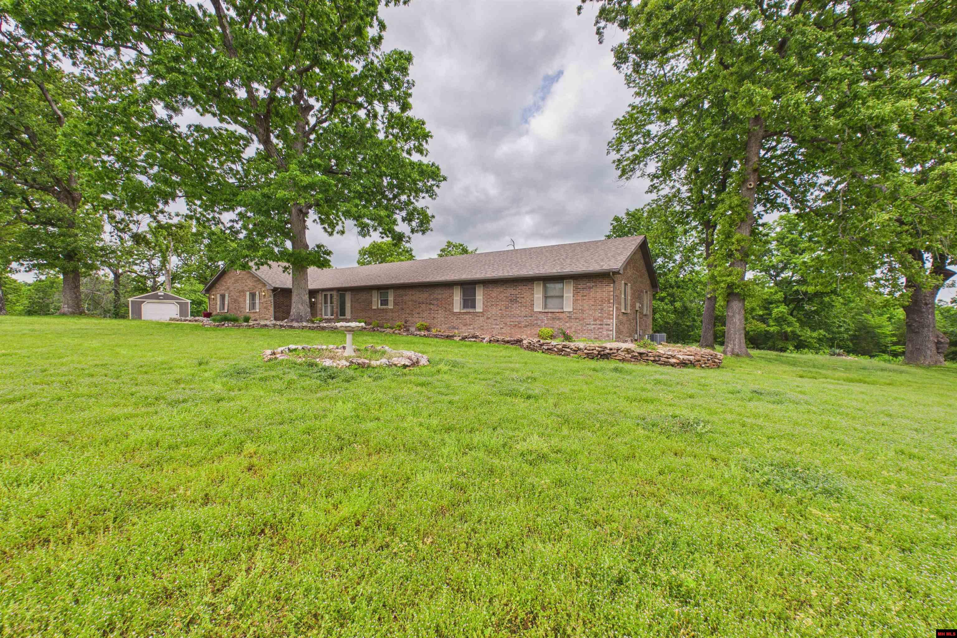 334 FOREST HILLS DRIVE Mountain Home, AR 72653