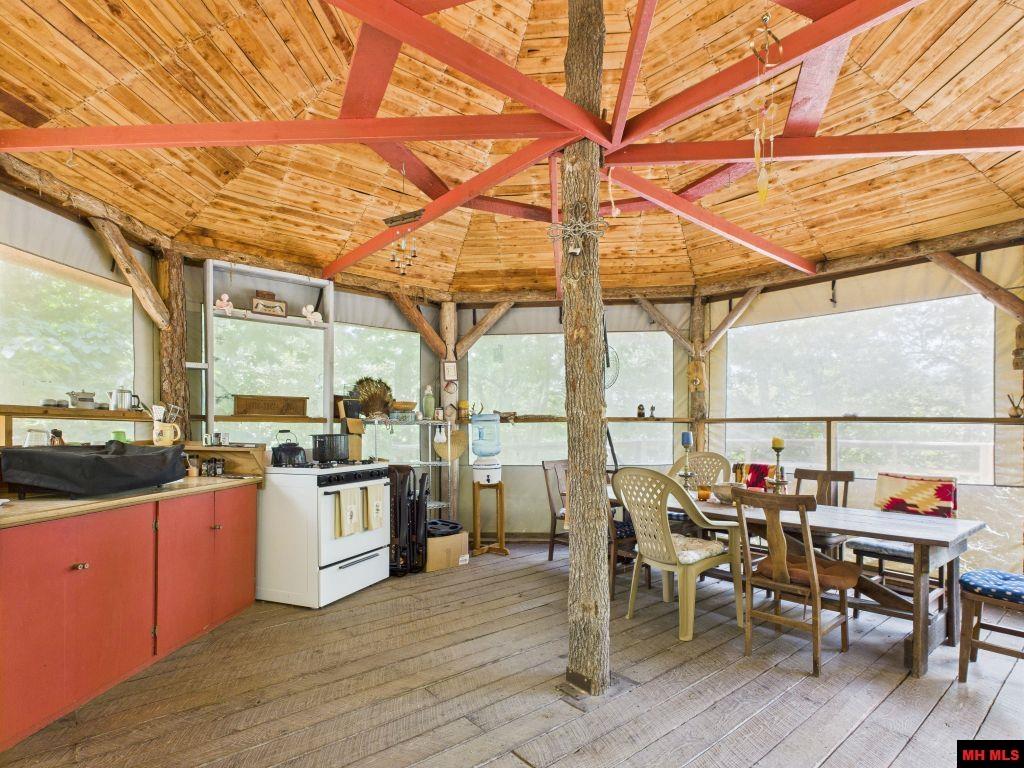 001-00673-000 Cozy Lane