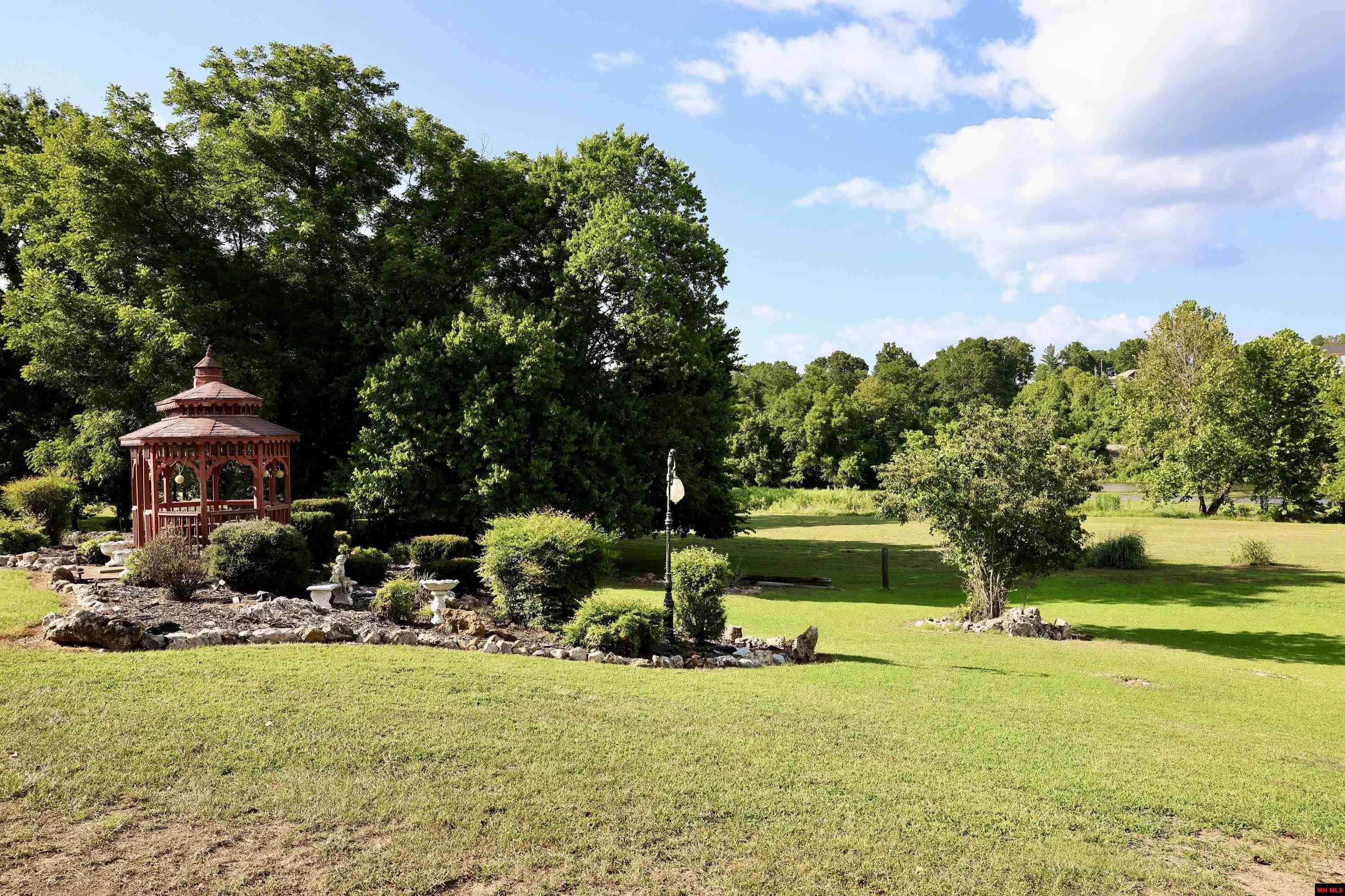 382 Riverview Drive