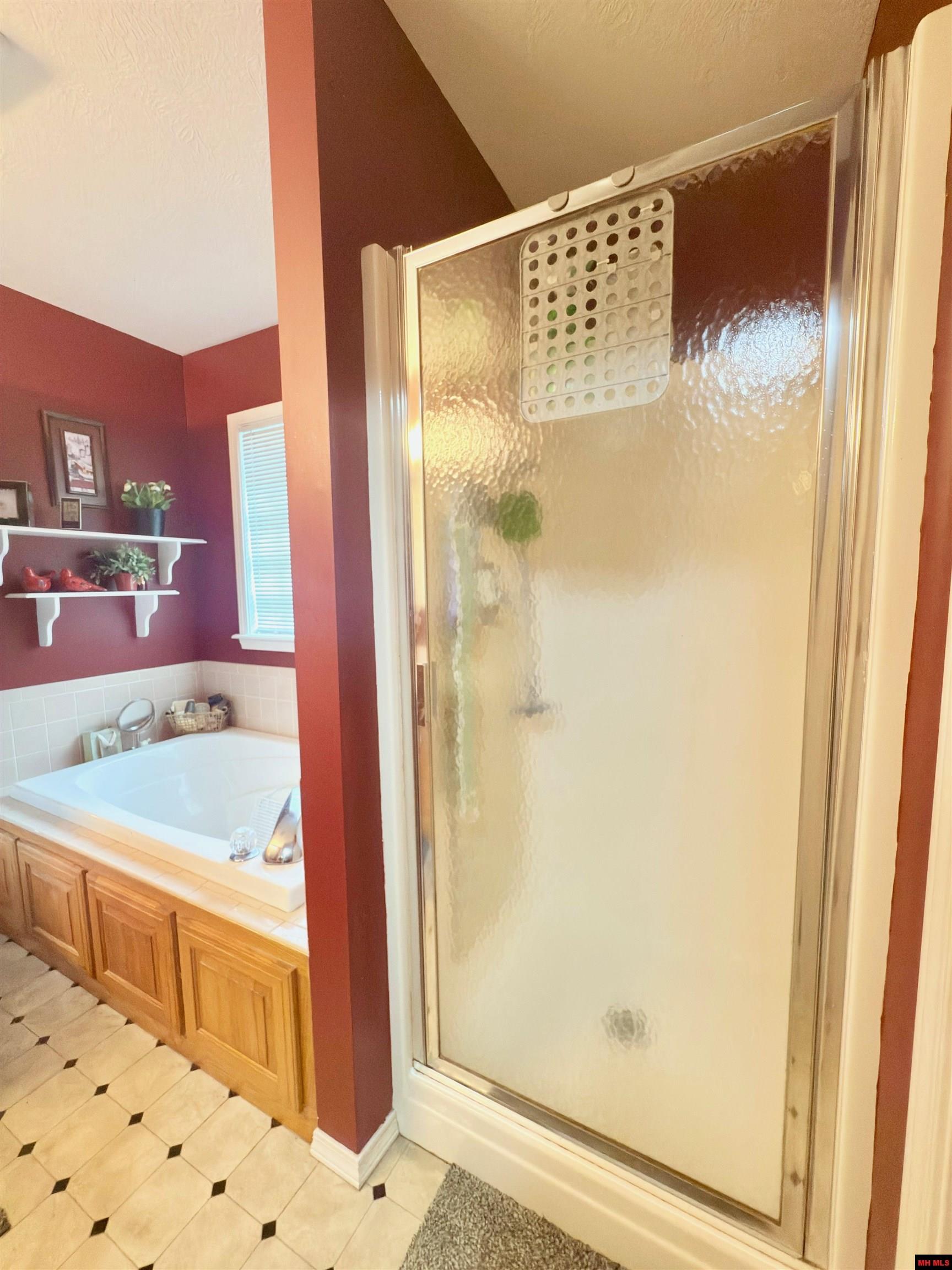 109 WINTERVIEW Bull Shoals, AR 72619