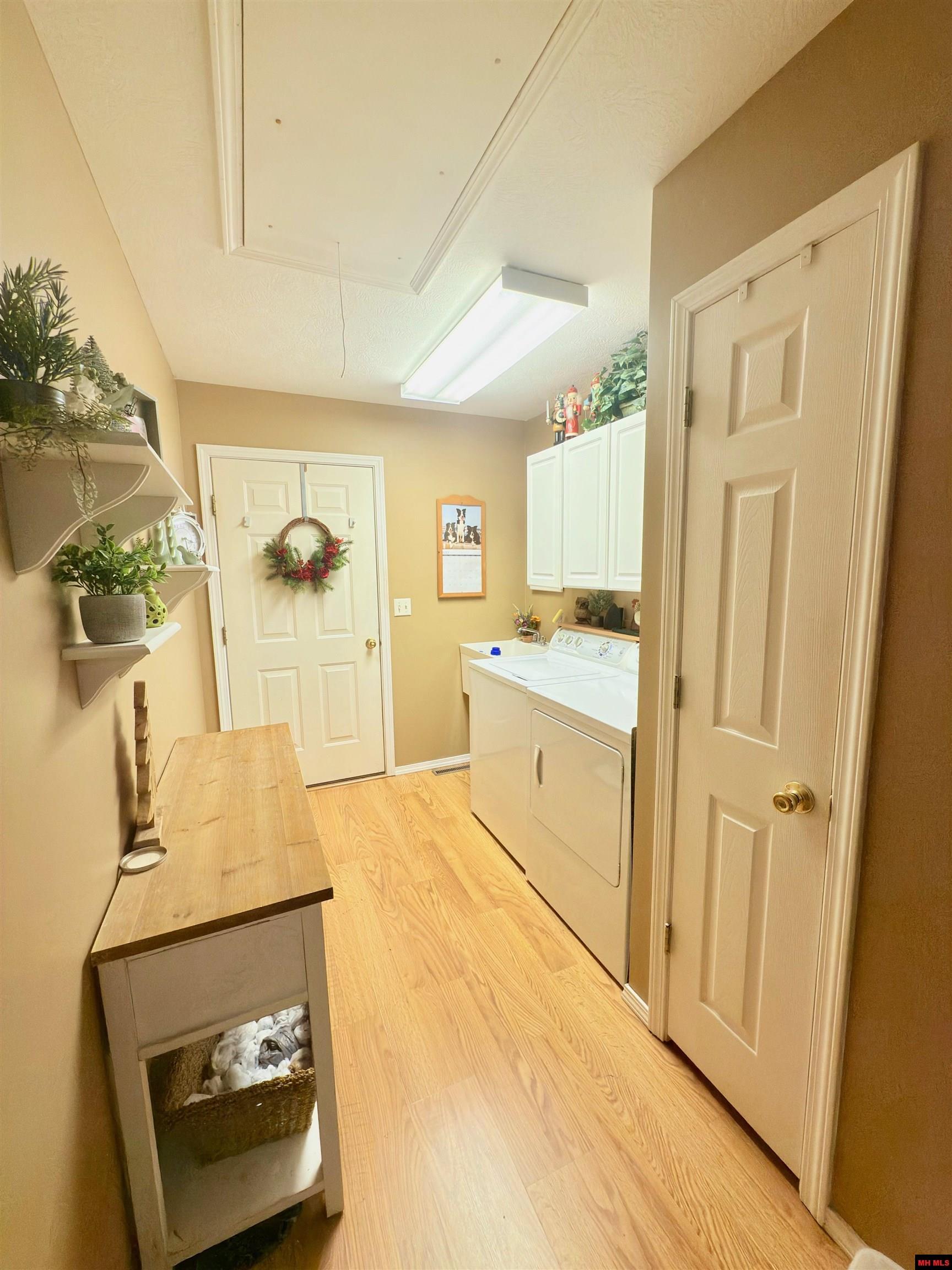 109 WINTERVIEW Bull Shoals, AR 72619