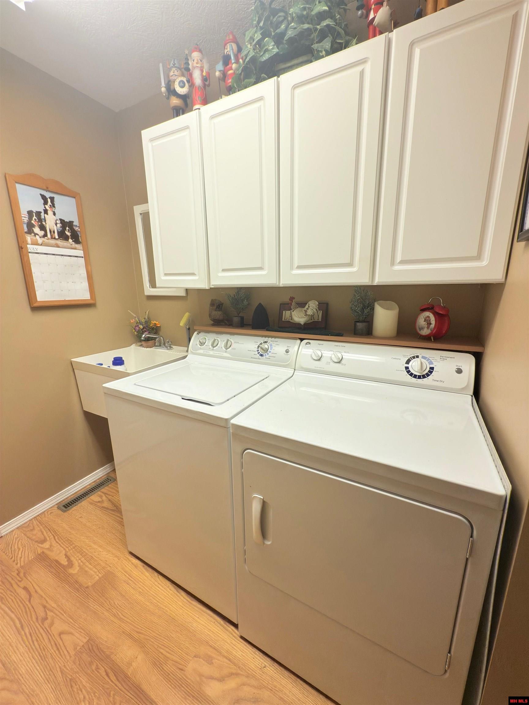 109 WINTERVIEW Bull Shoals, AR 72619