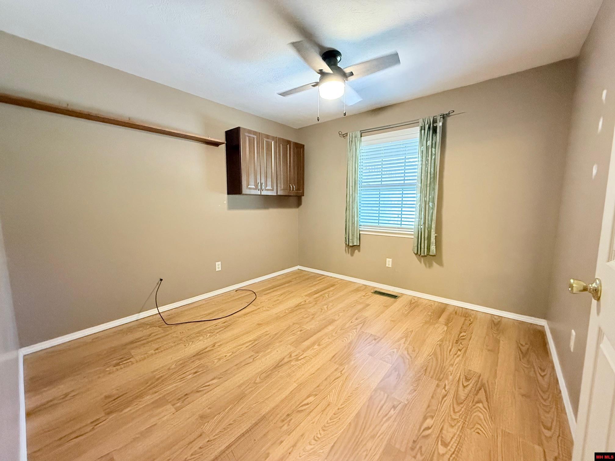 109 WINTERVIEW Bull Shoals, AR 72619