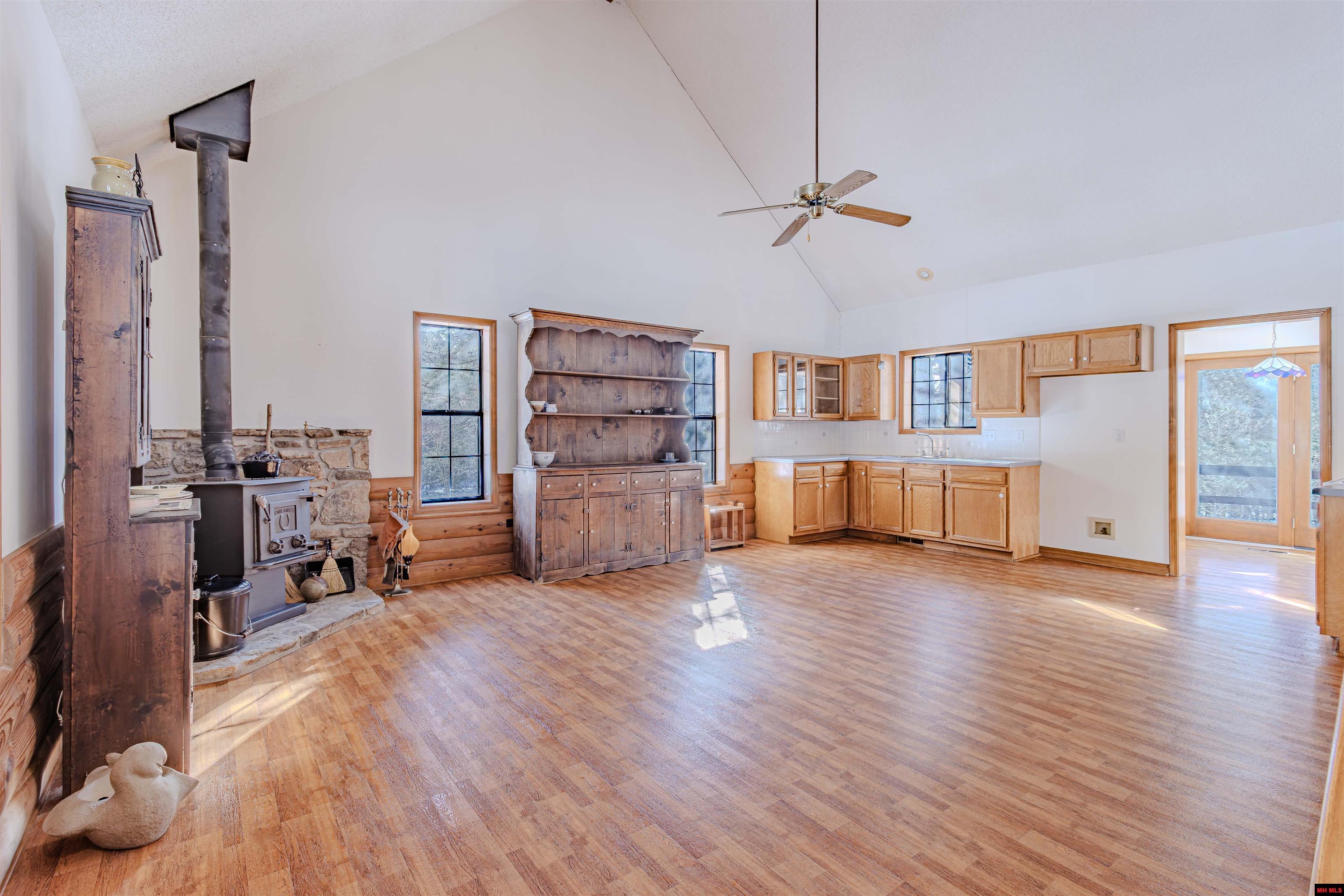 1017 Peace Valley Road