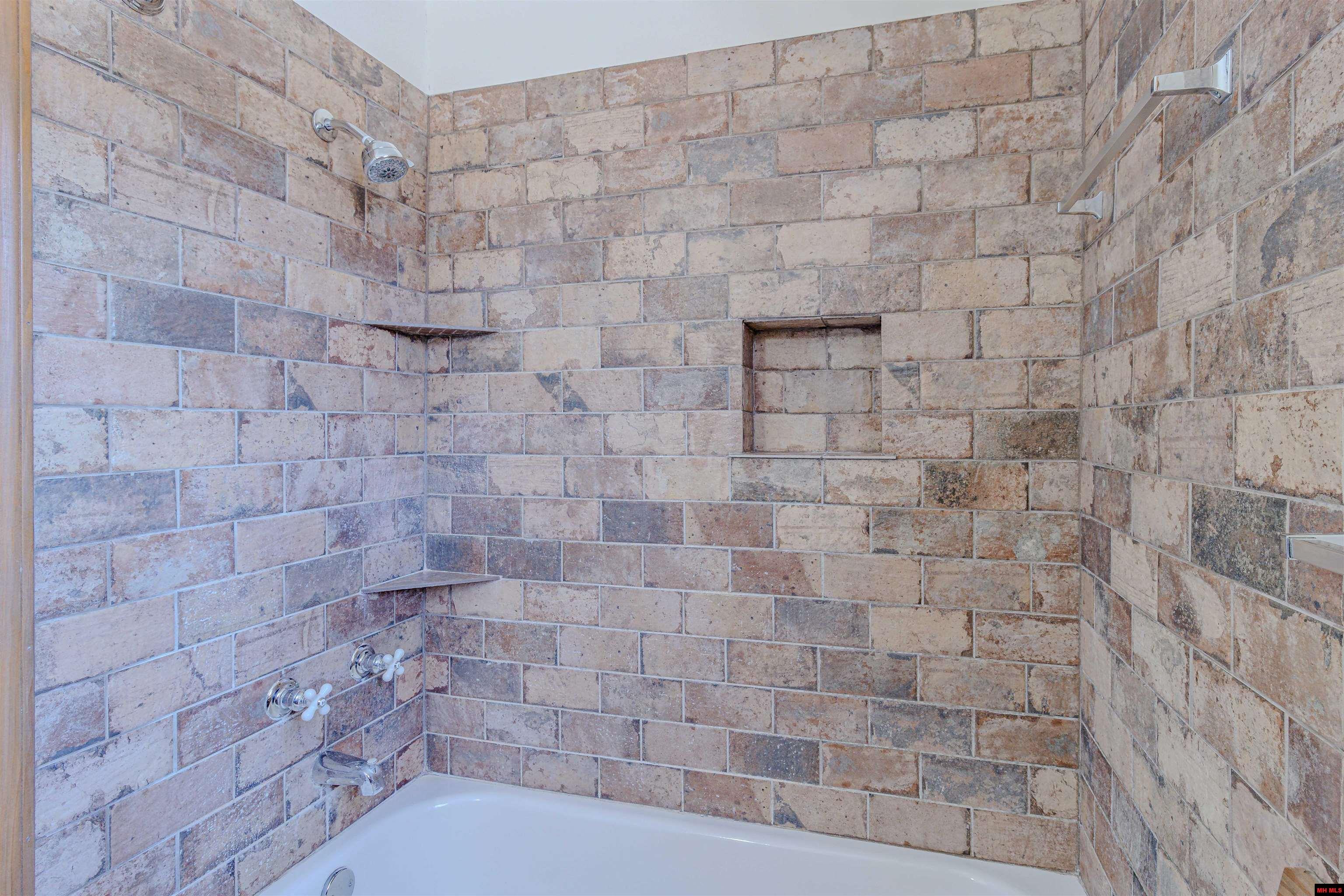 1017 Peace Valley Road