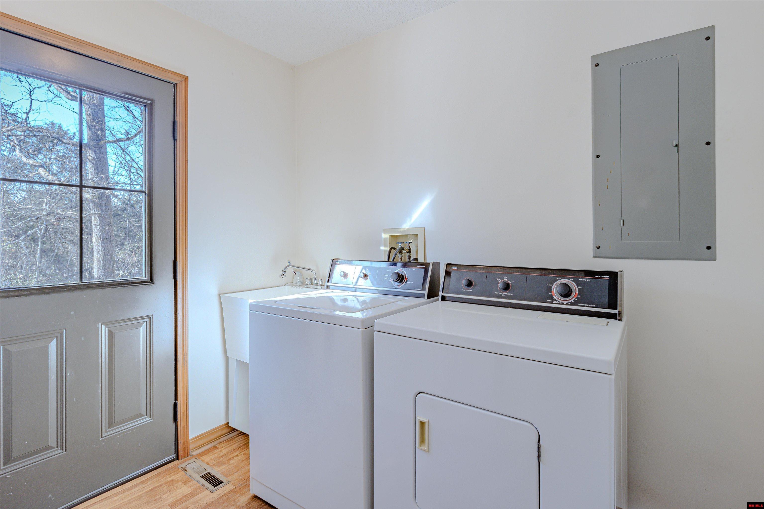 1017 Peace Valley Road