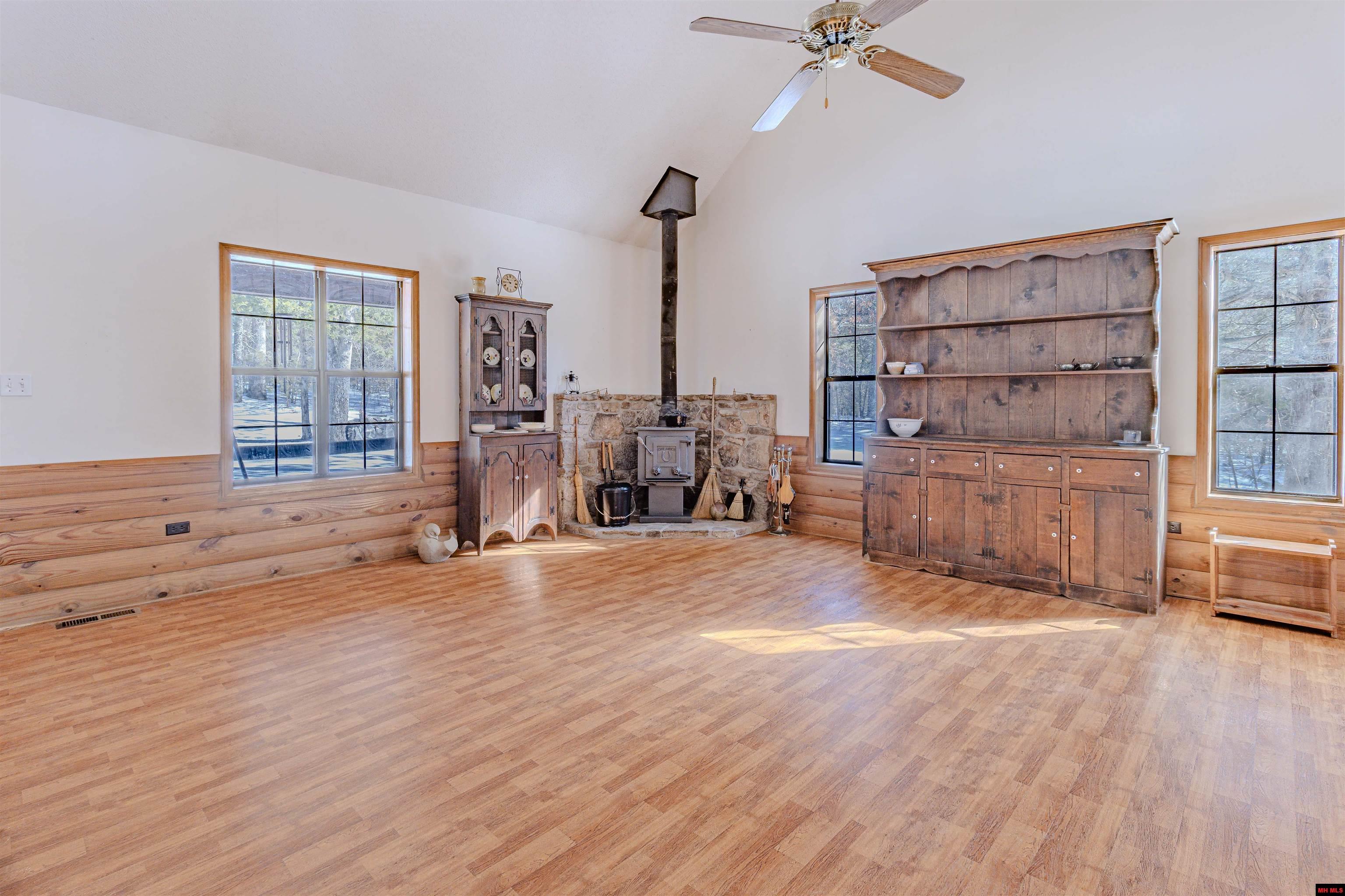 1017 Peace Valley Road