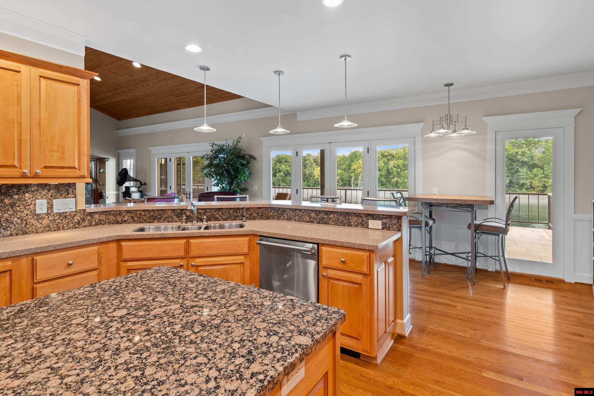 500 Valley Airport Drive