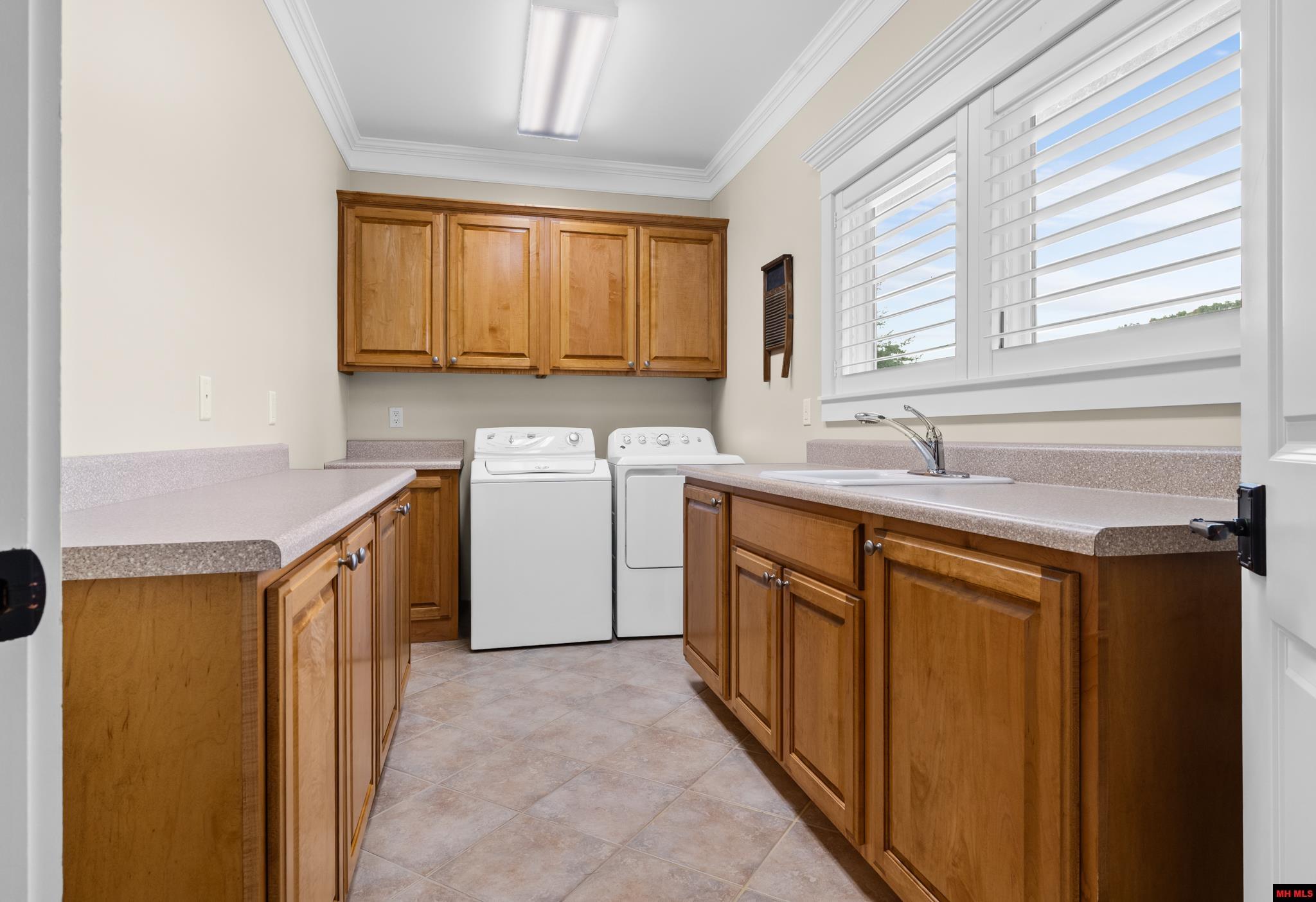 500 Valley Airport Drive