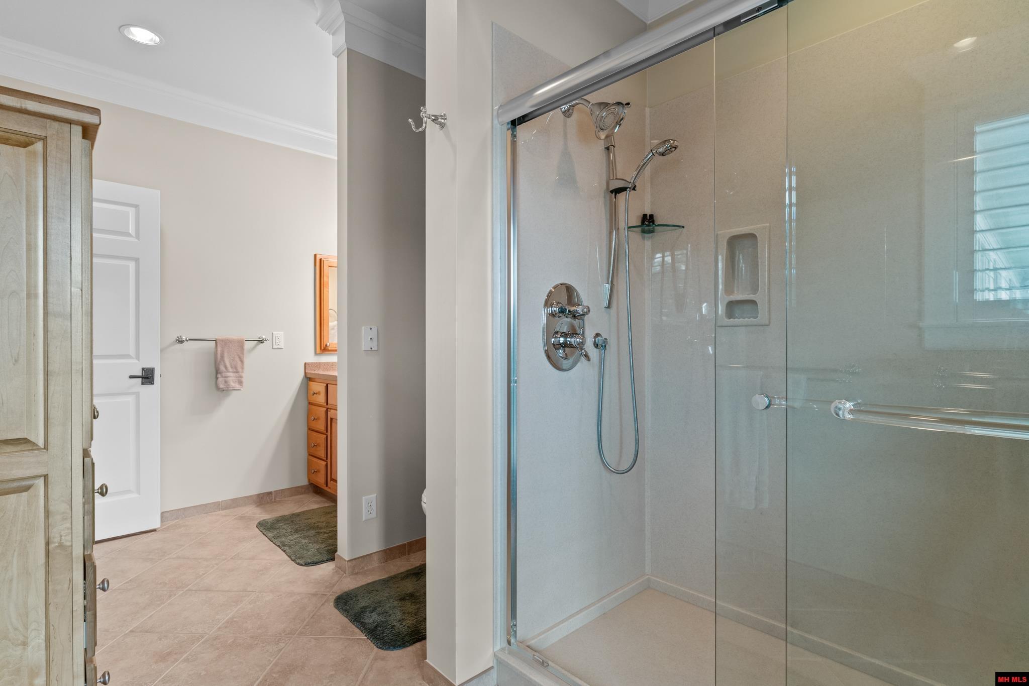 500 Valley Airport Drive