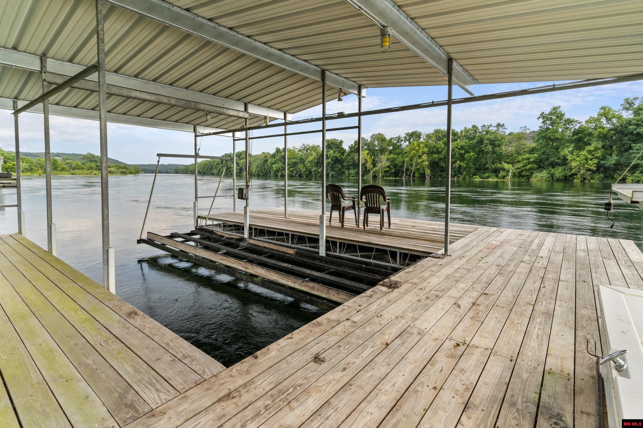 500 Valley Airport Drive