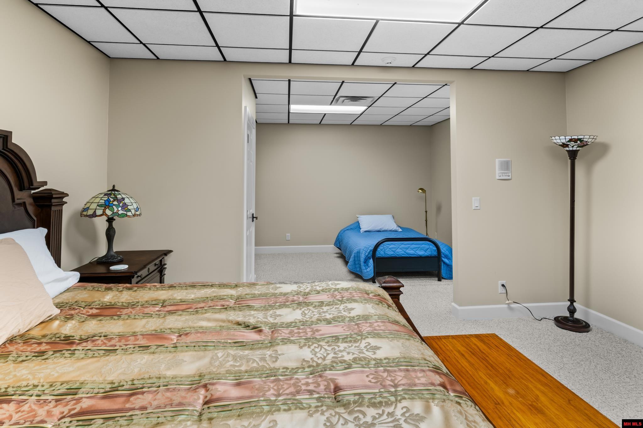 500 Valley Airport Drive