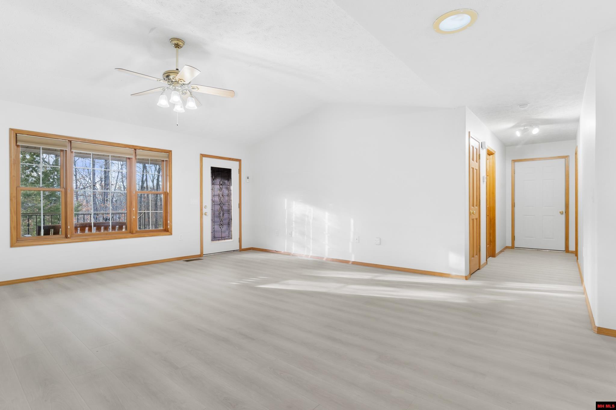 255 GLEN COVE DRIVE Lakeview, AR 72642