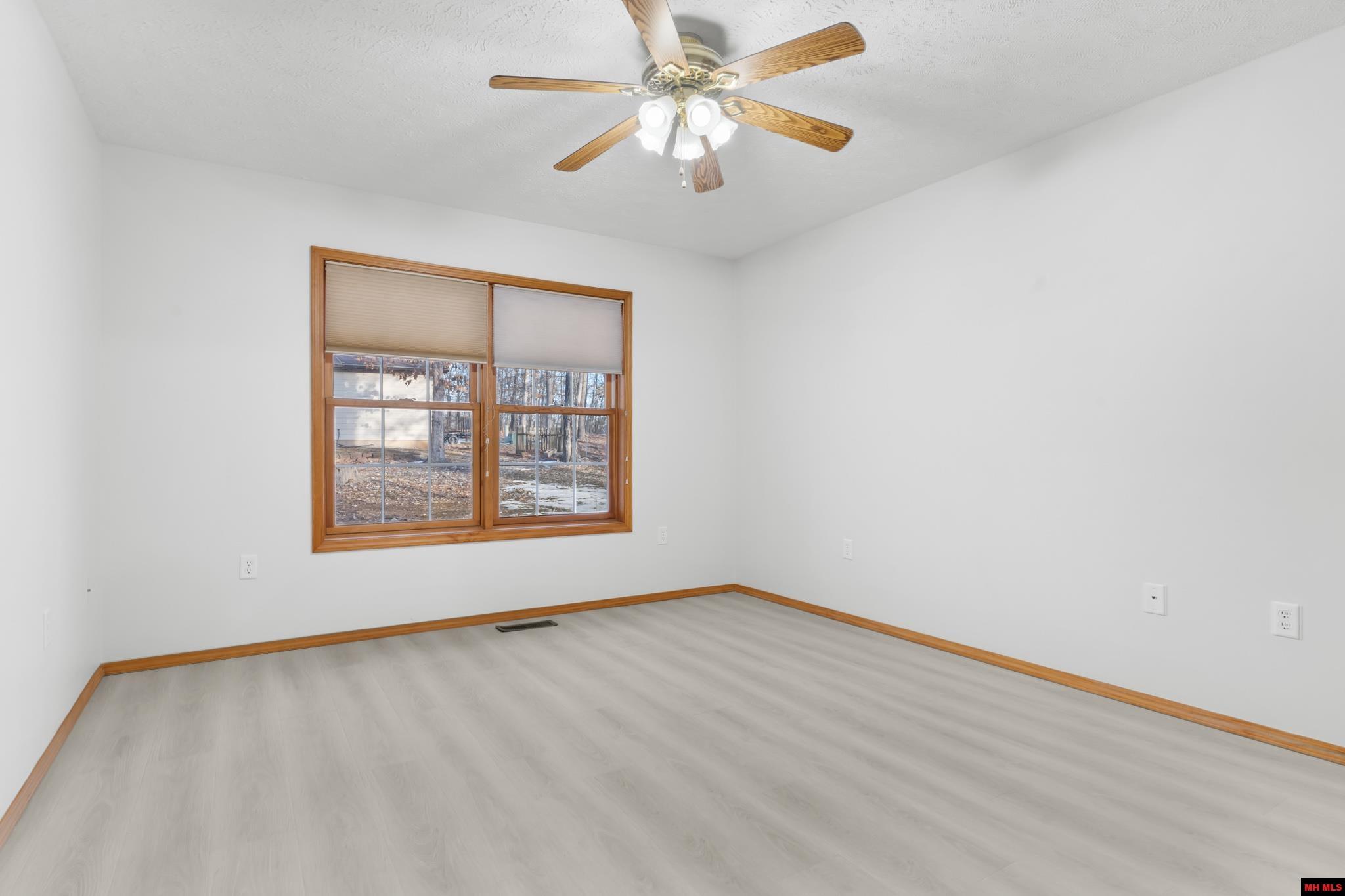255 GLEN COVE DRIVE Lakeview, AR 72642