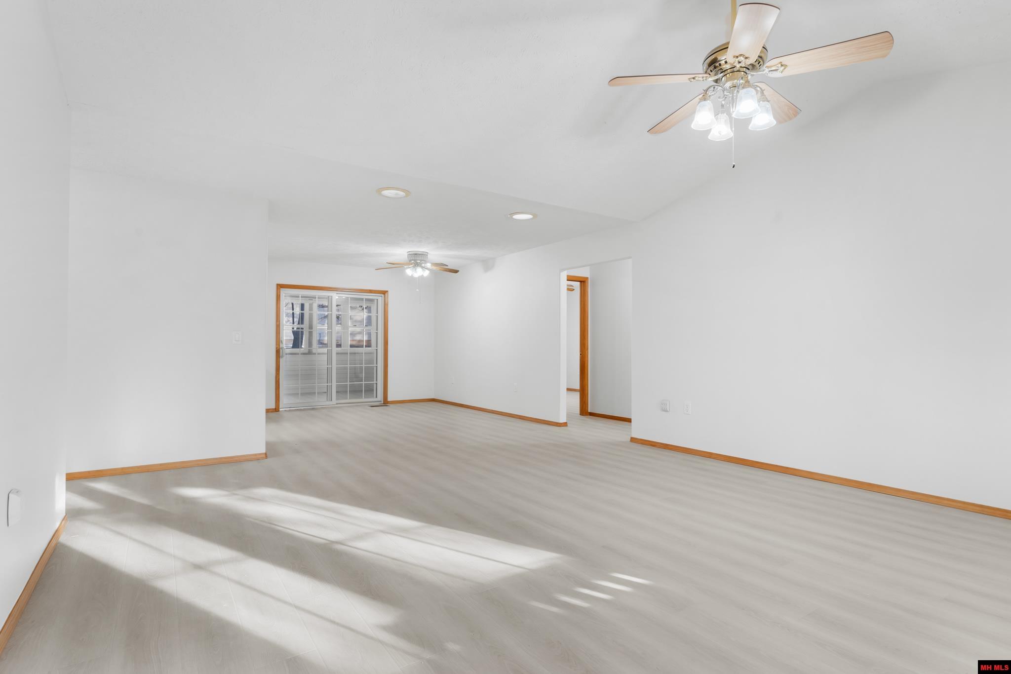 255 GLEN COVE DRIVE Lakeview, AR 72642