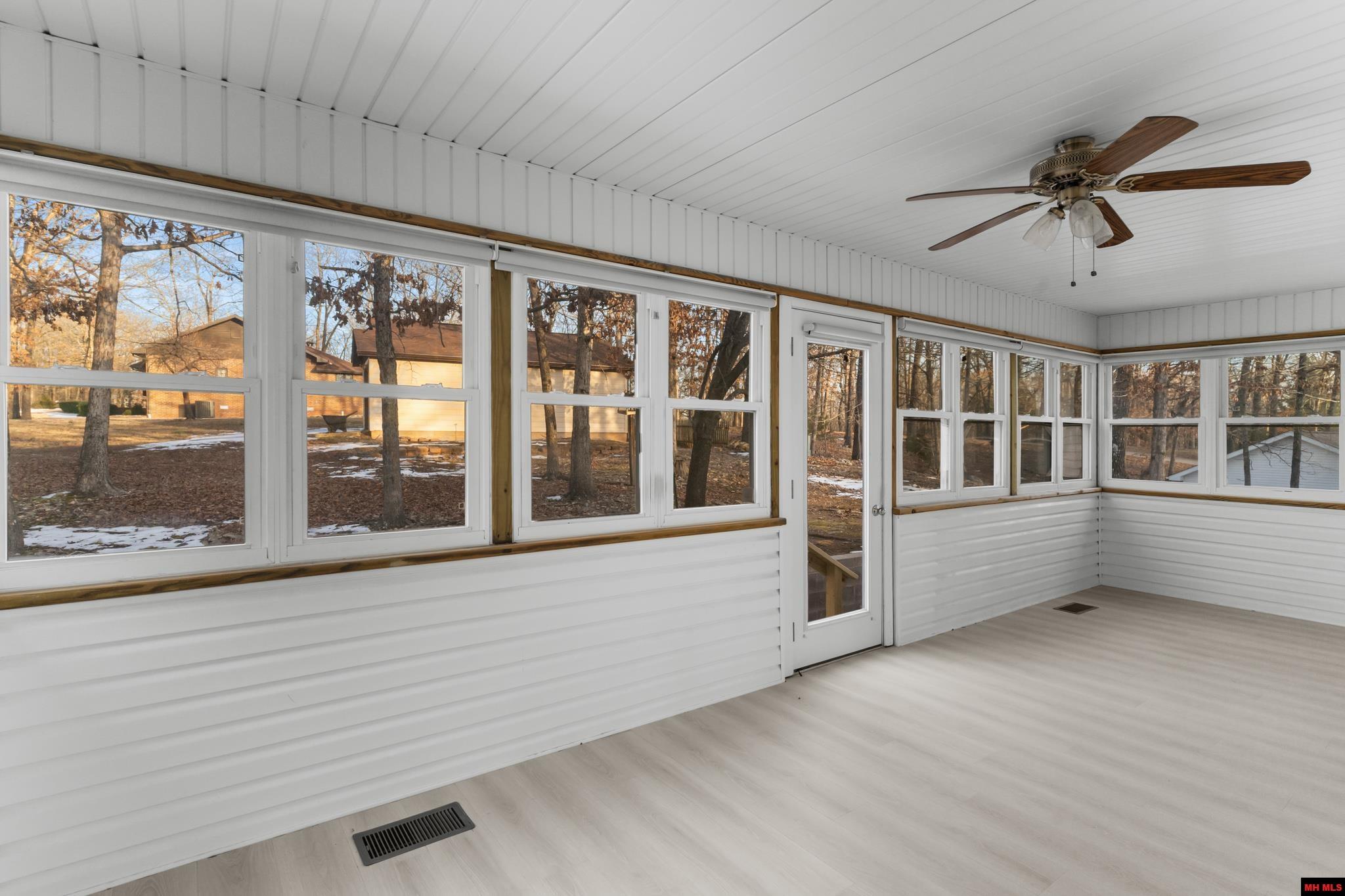 255 GLEN COVE DRIVE Lakeview, AR 72642