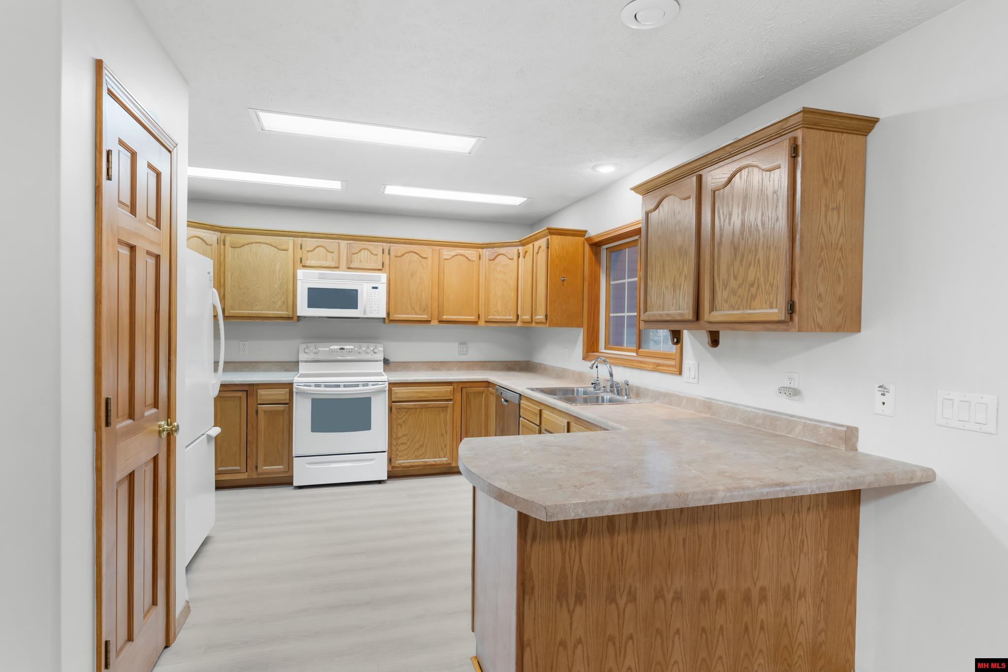 255 GLEN COVE DRIVE Lakeview, AR 72642