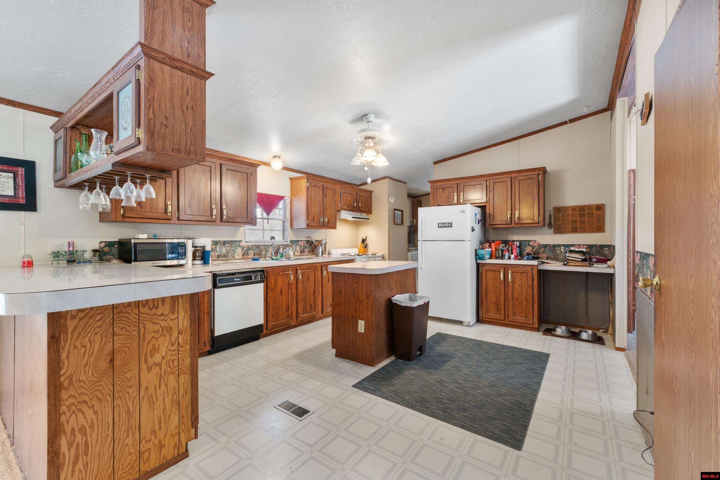 2555 Buzzard Roost Road