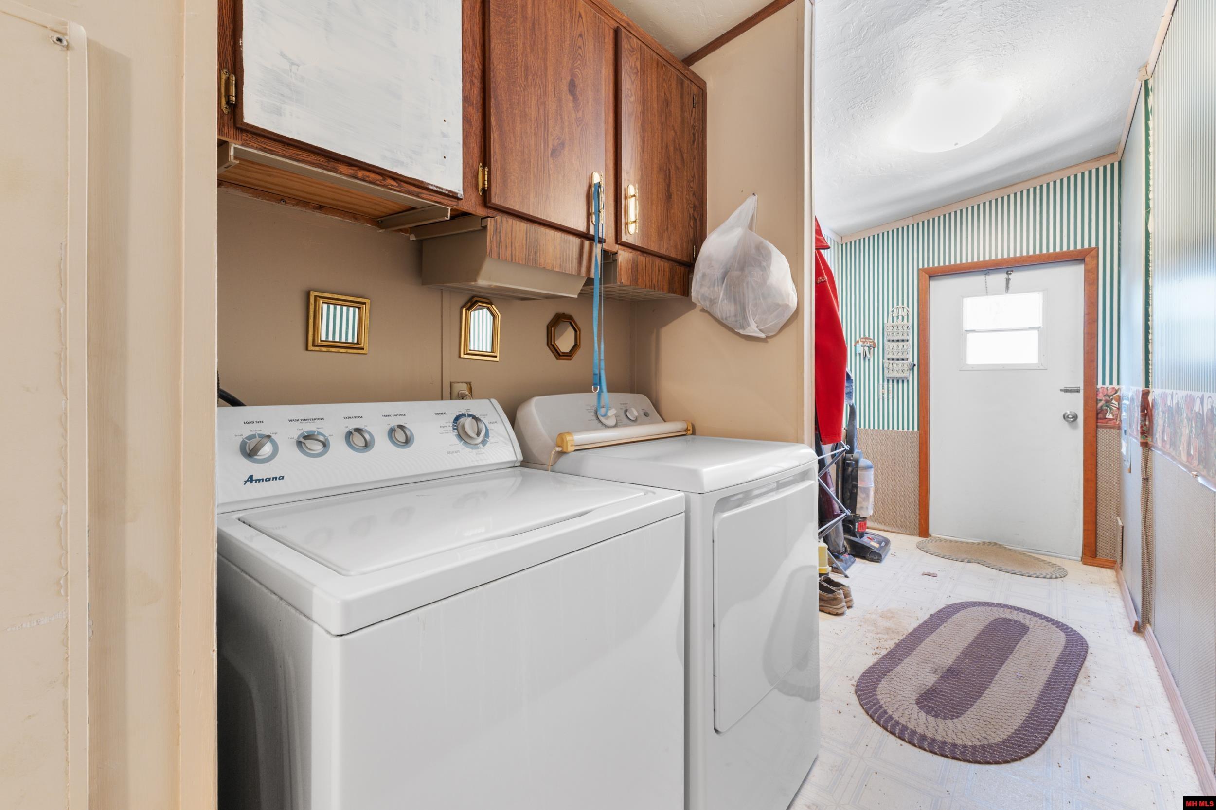 2555 Buzzard Roost Road