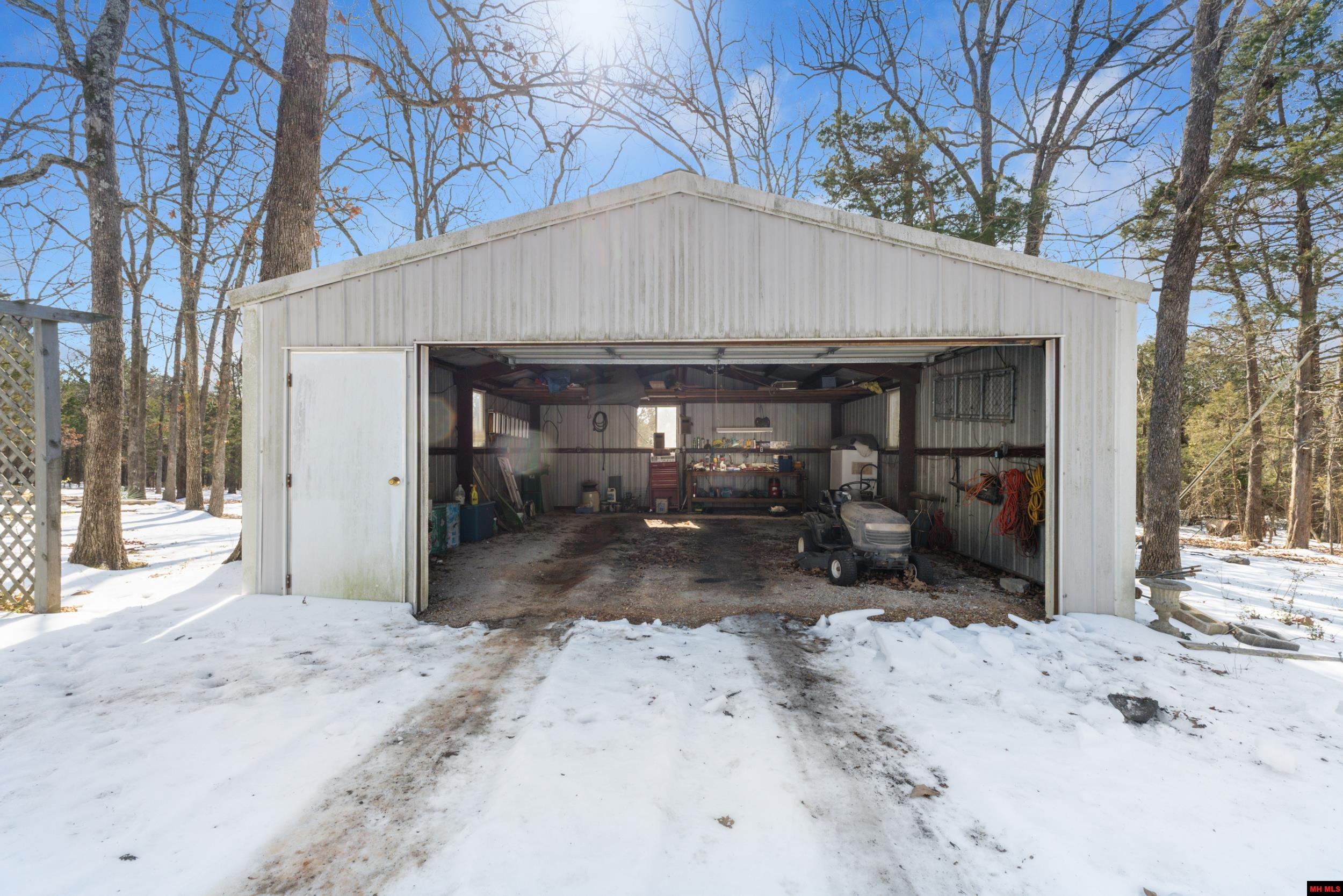 2555 Buzzard Roost Road