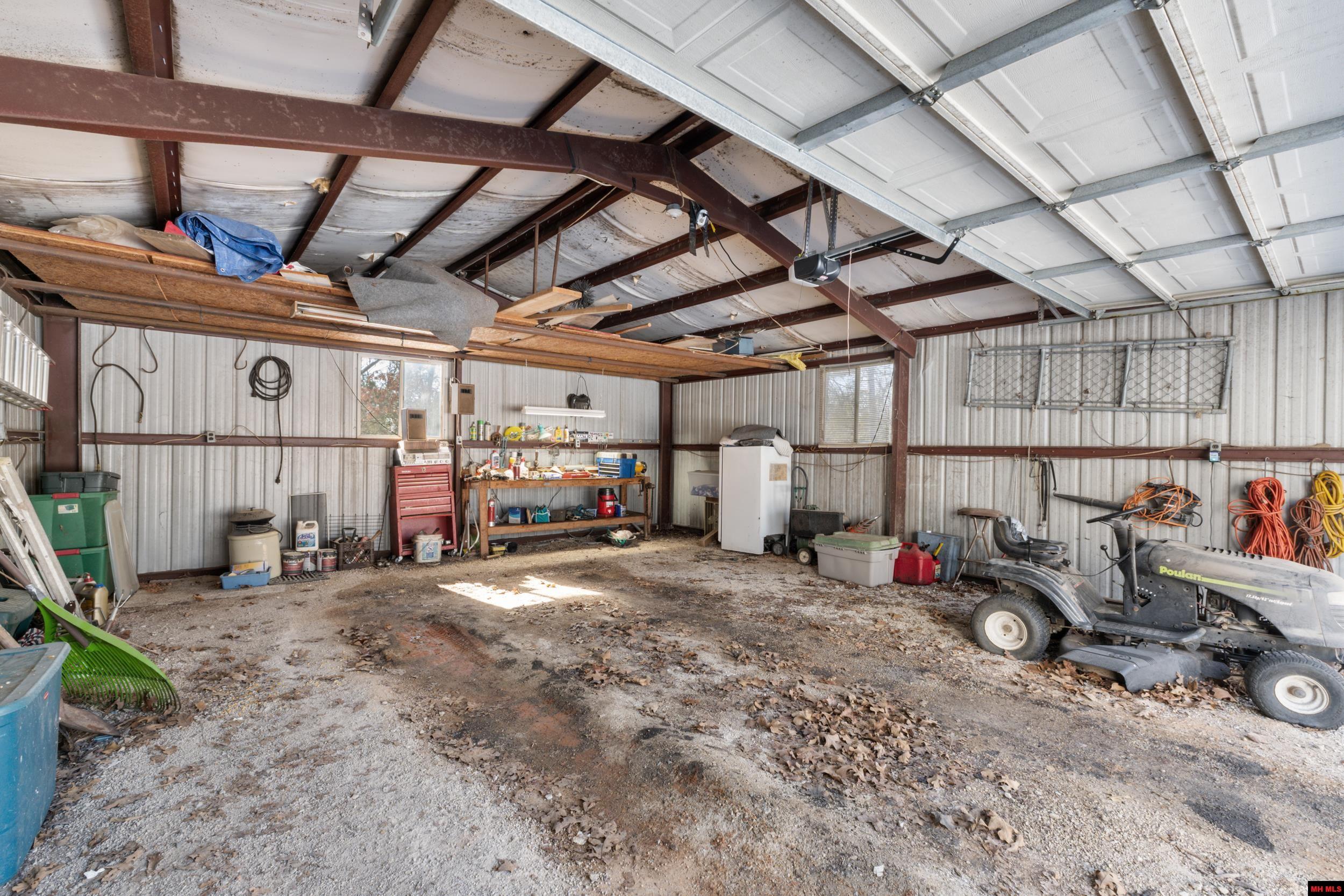 2555 Buzzard Roost Road