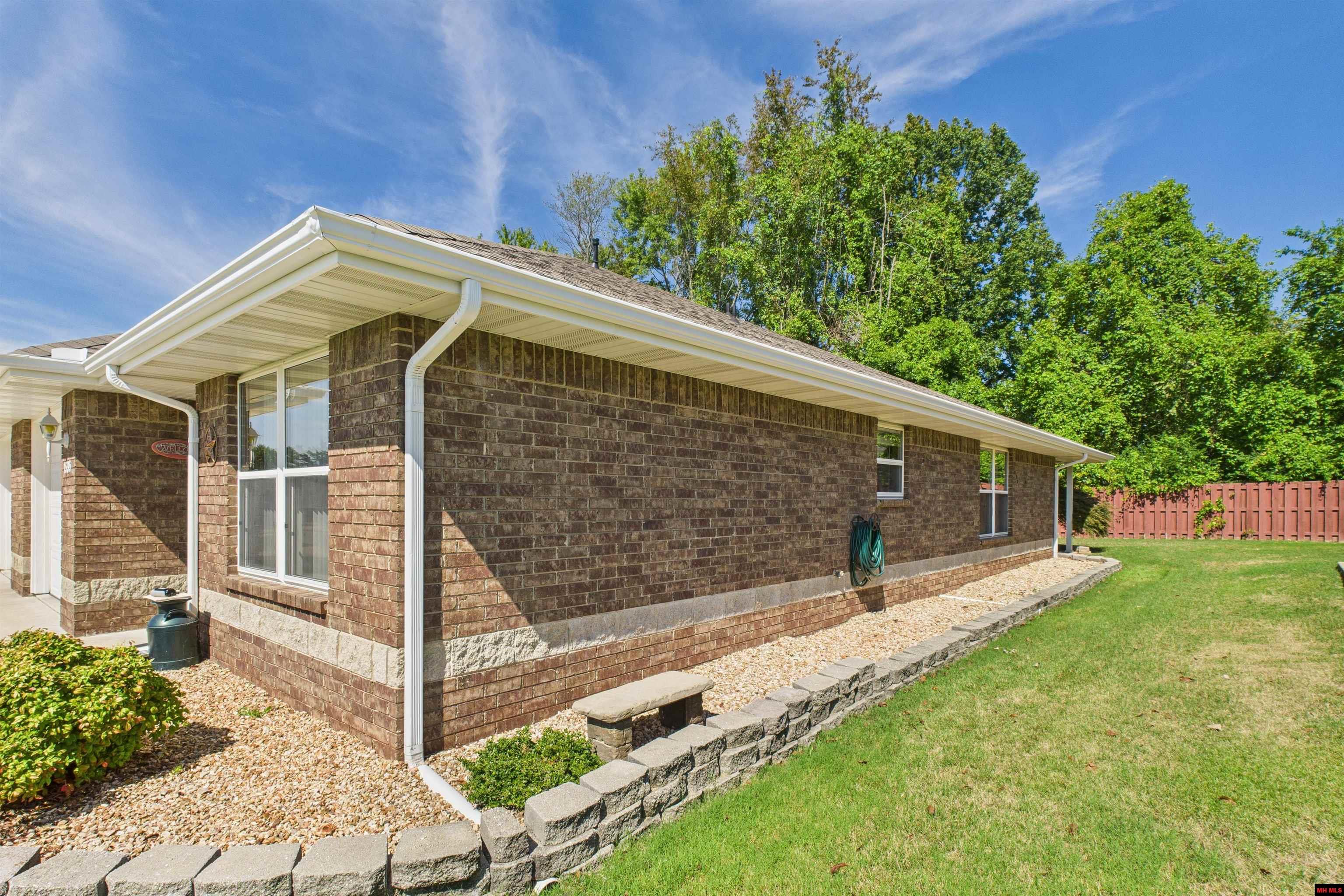 1535 Meadowhill Drive