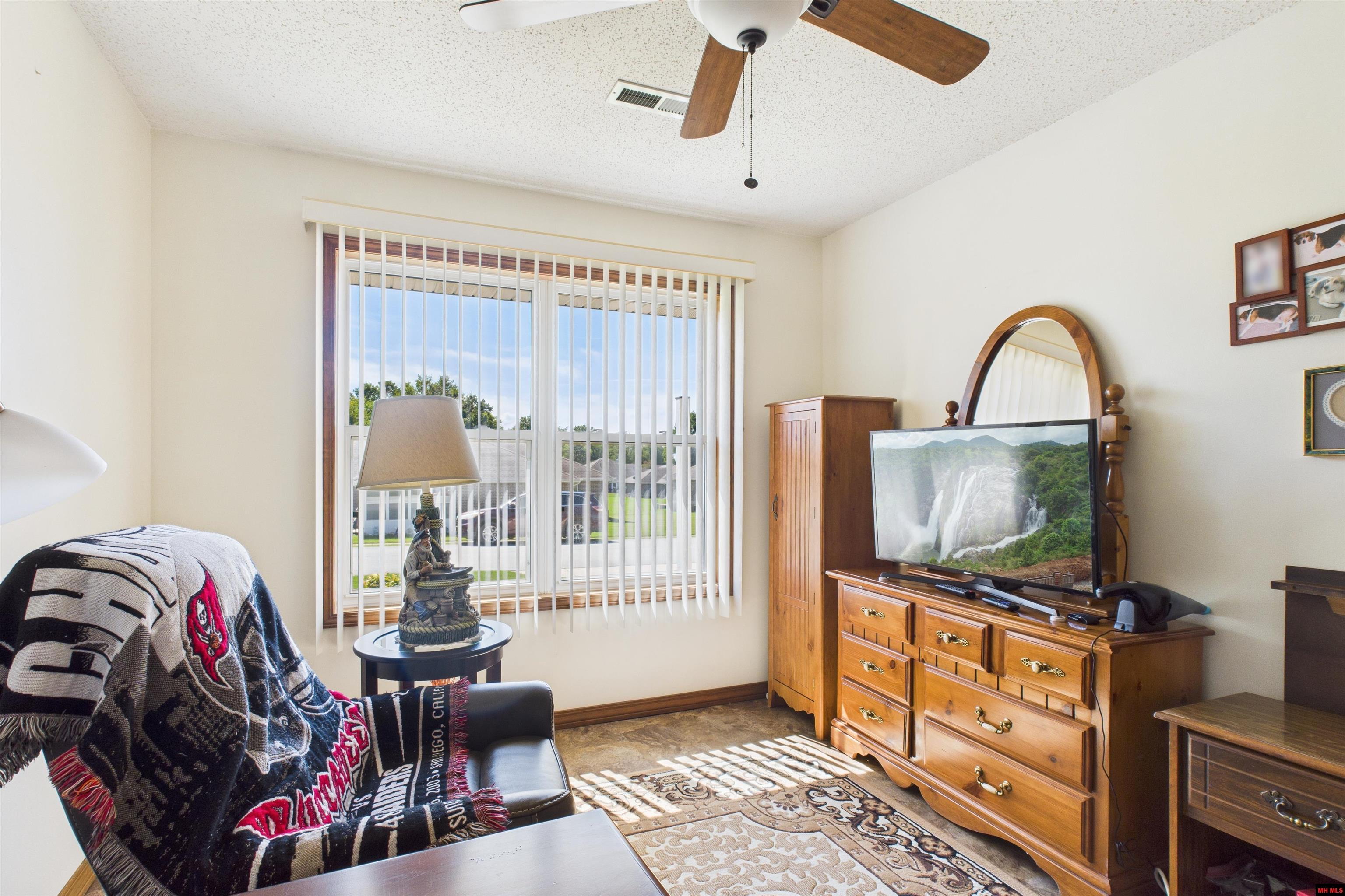 1535 Meadowhill Drive