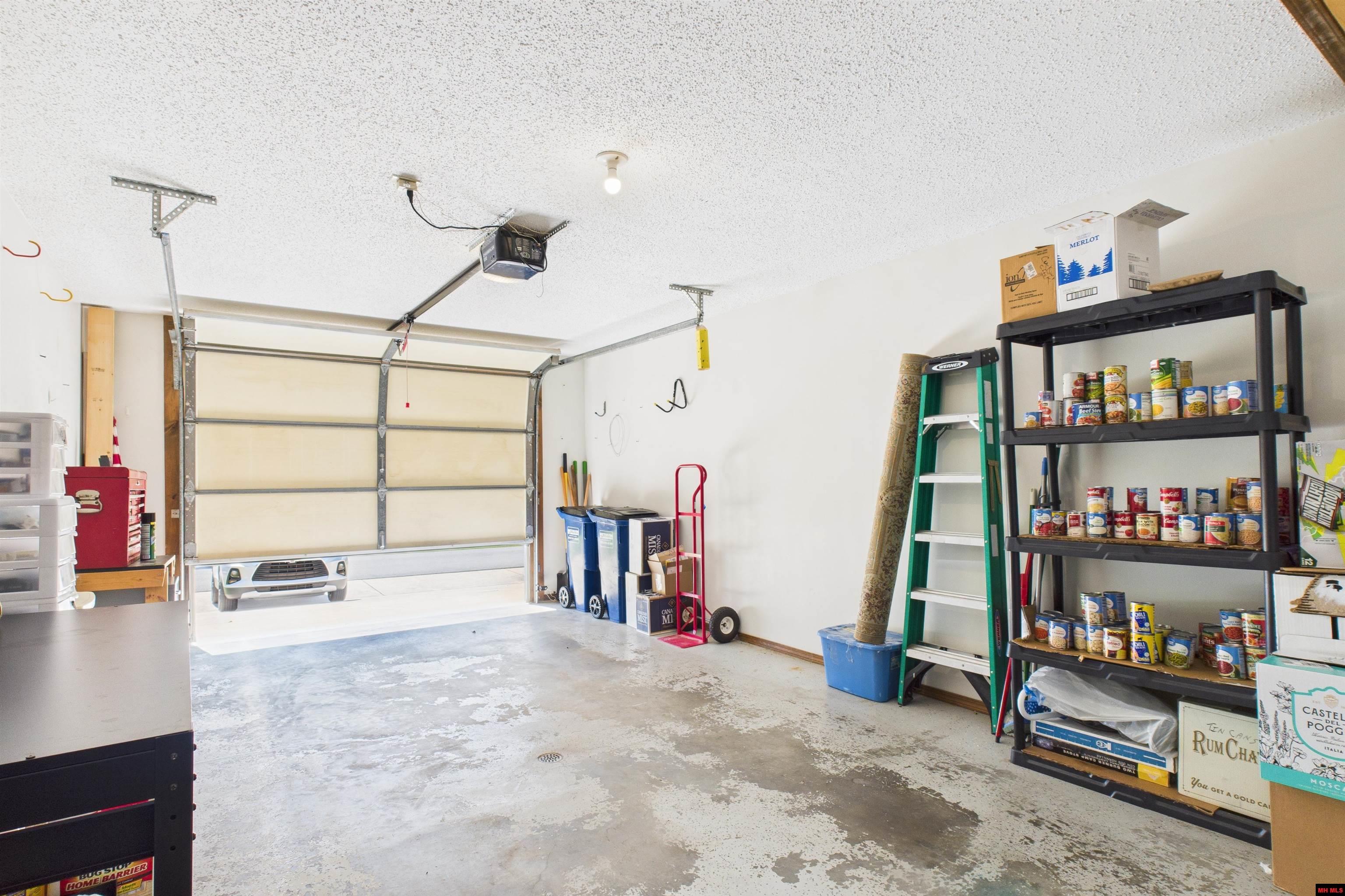 1535 Meadowhill Drive