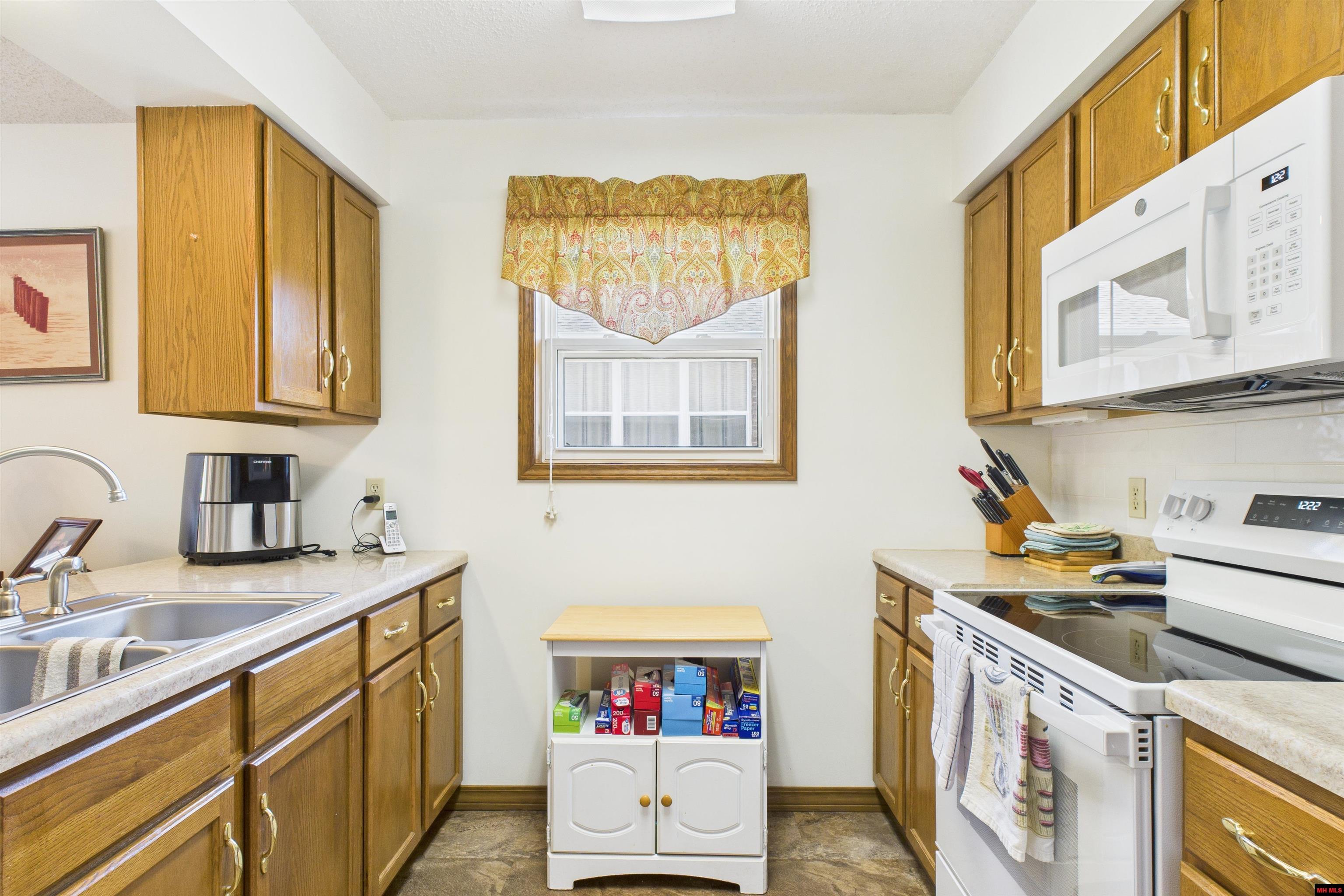 1535 Meadowhill Drive