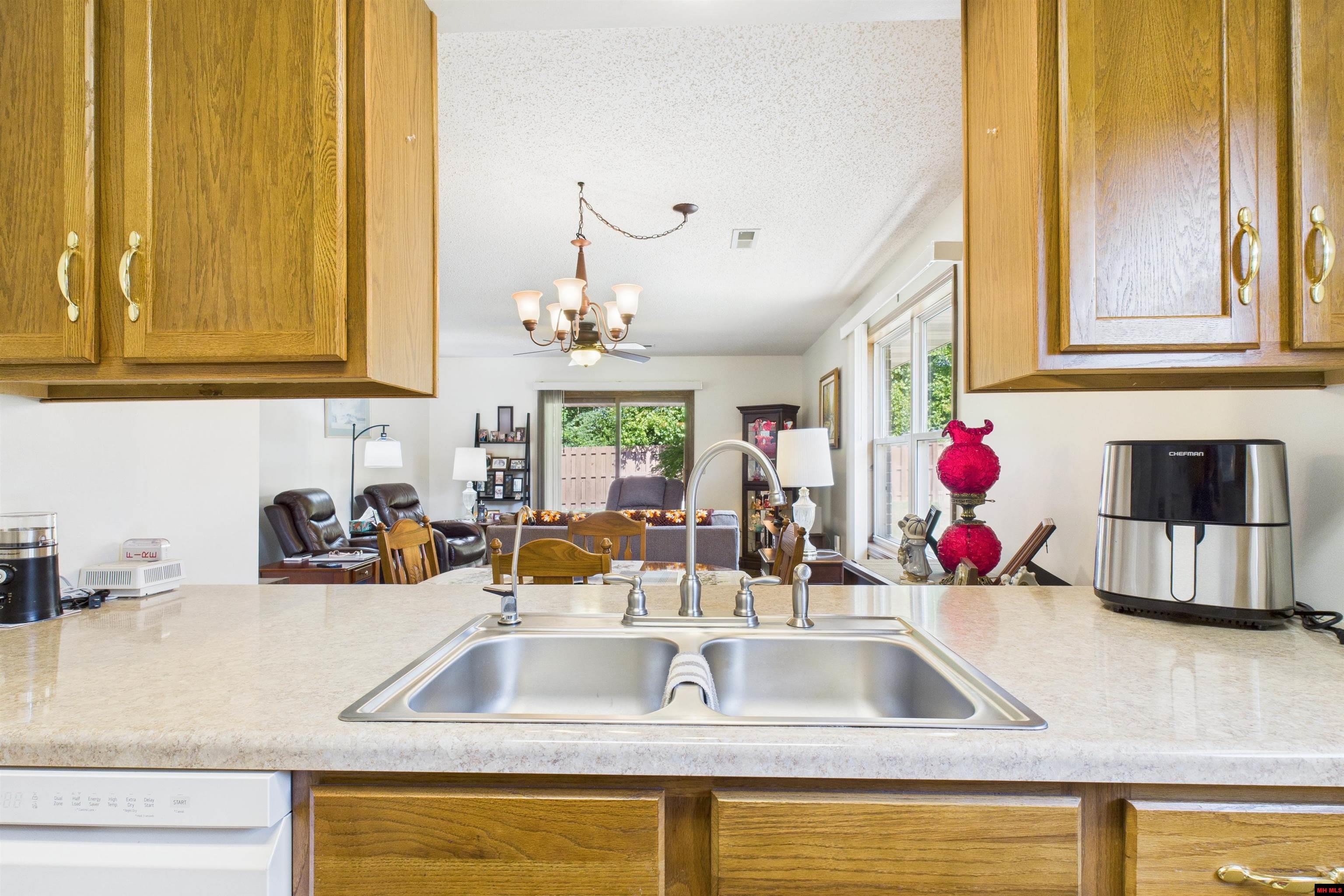 1535 Meadowhill Drive