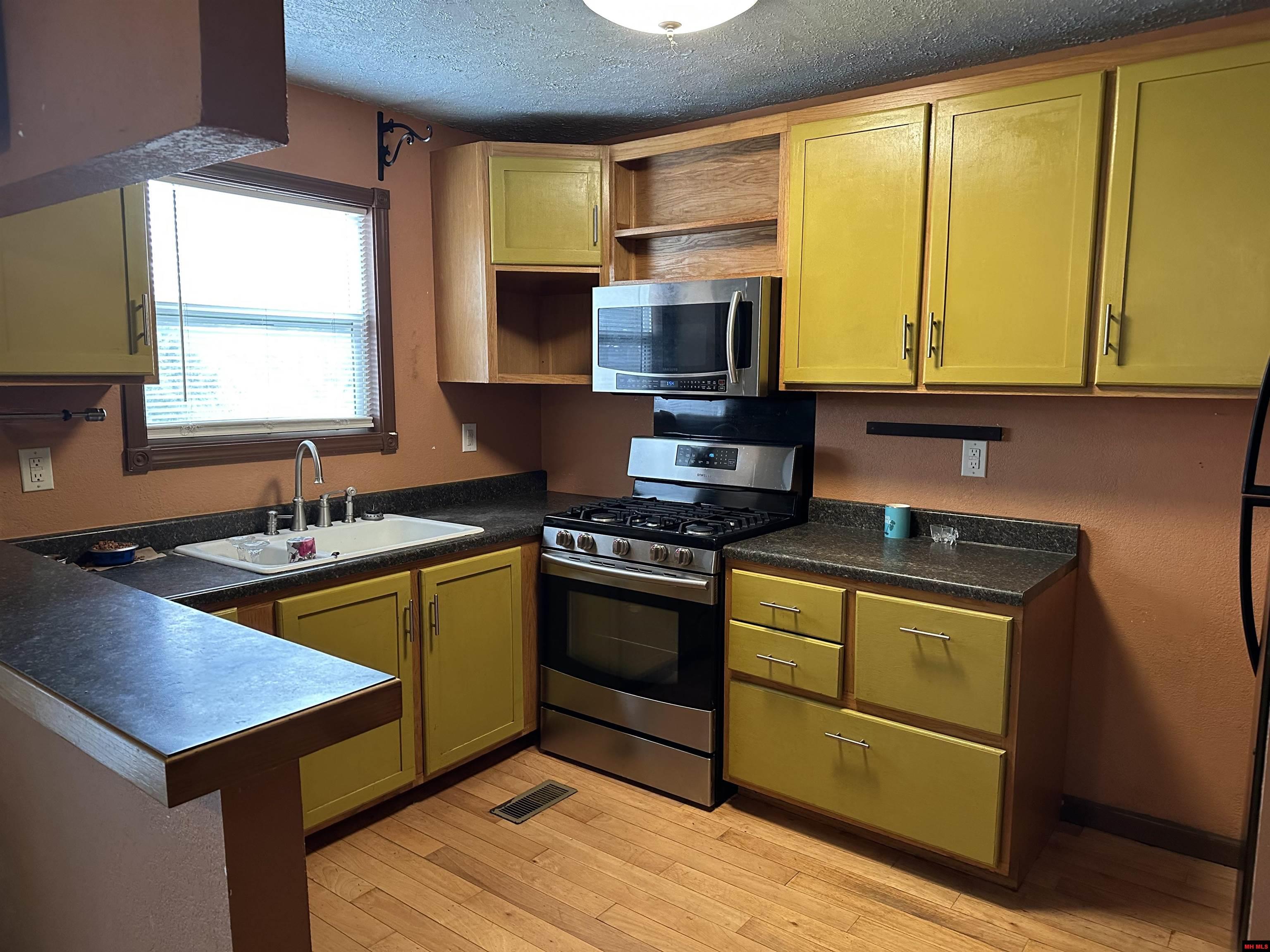 79 OAKRIDGE DRIVE Salesville, AR